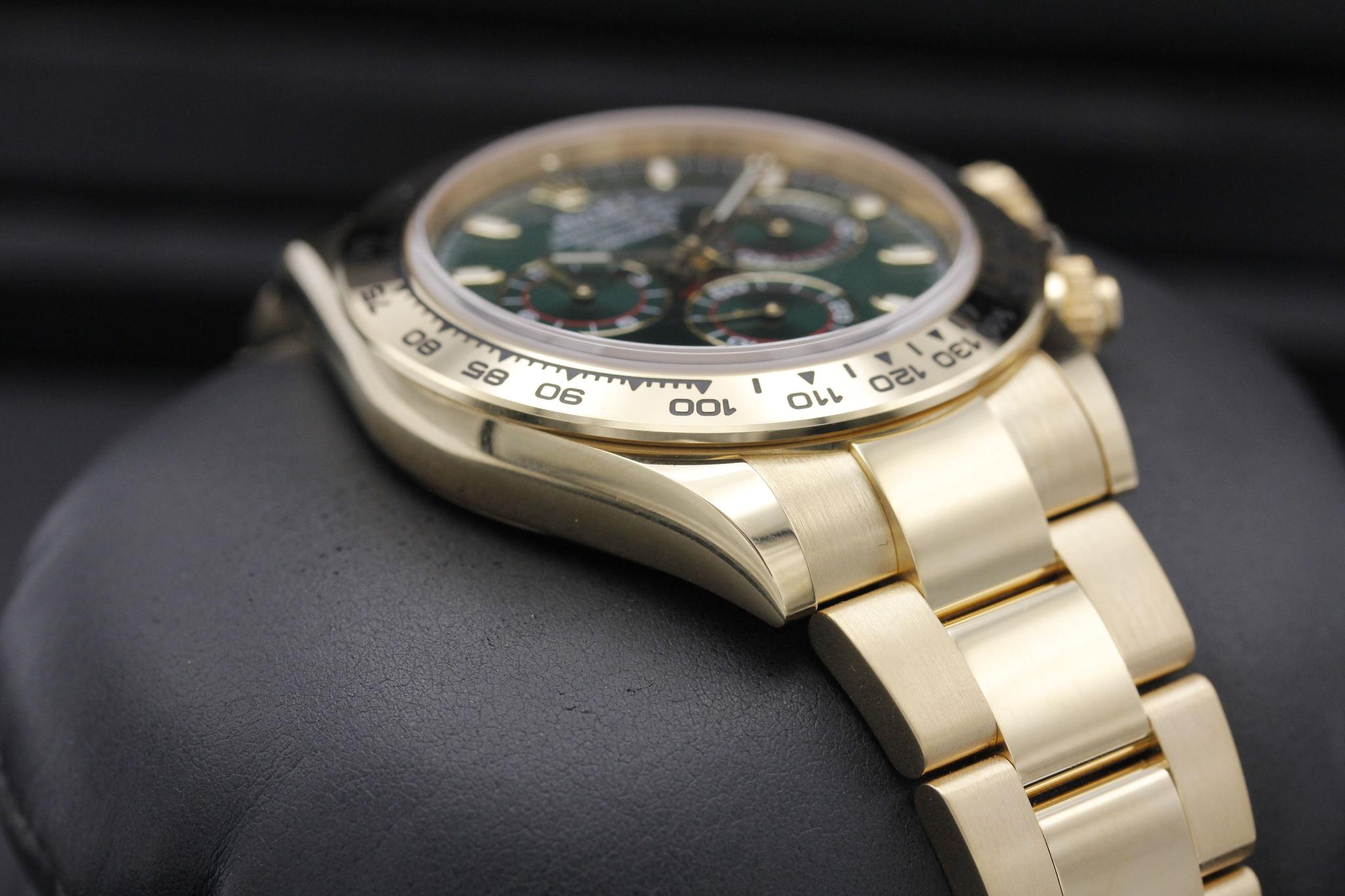 Watch Image 6