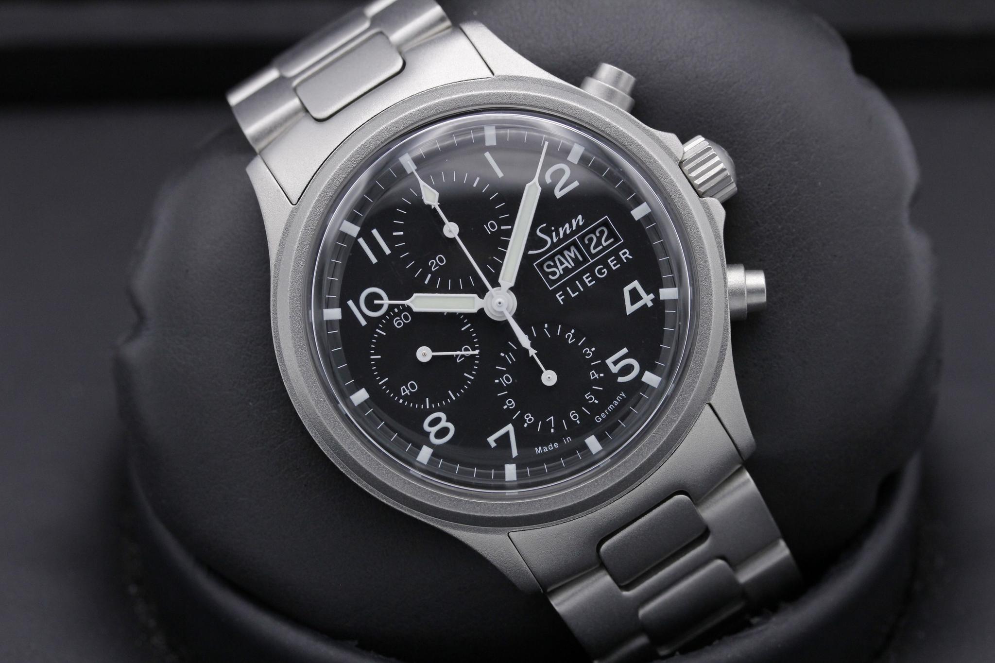 Watch Image 9