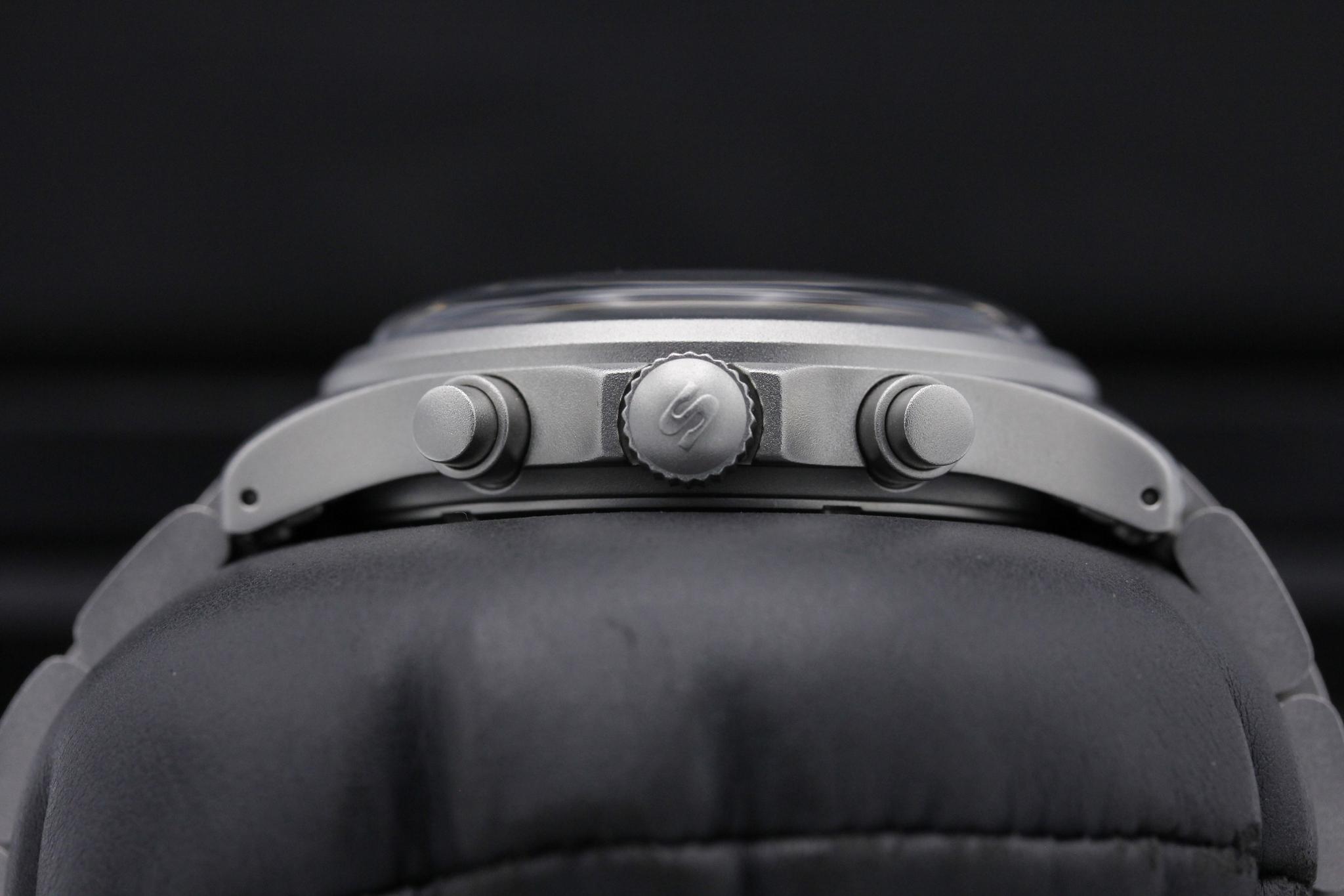 Watch Image 3