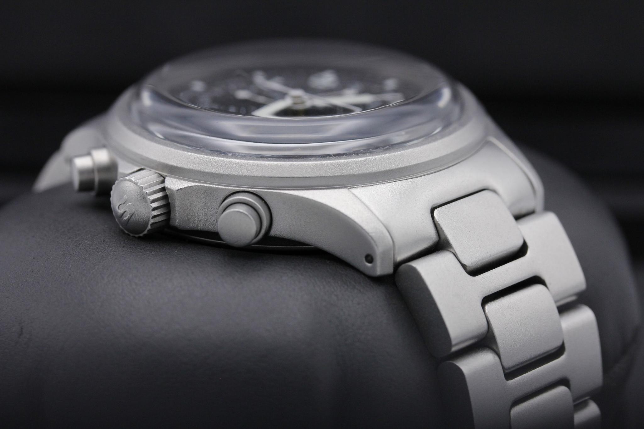 Watch Image 4