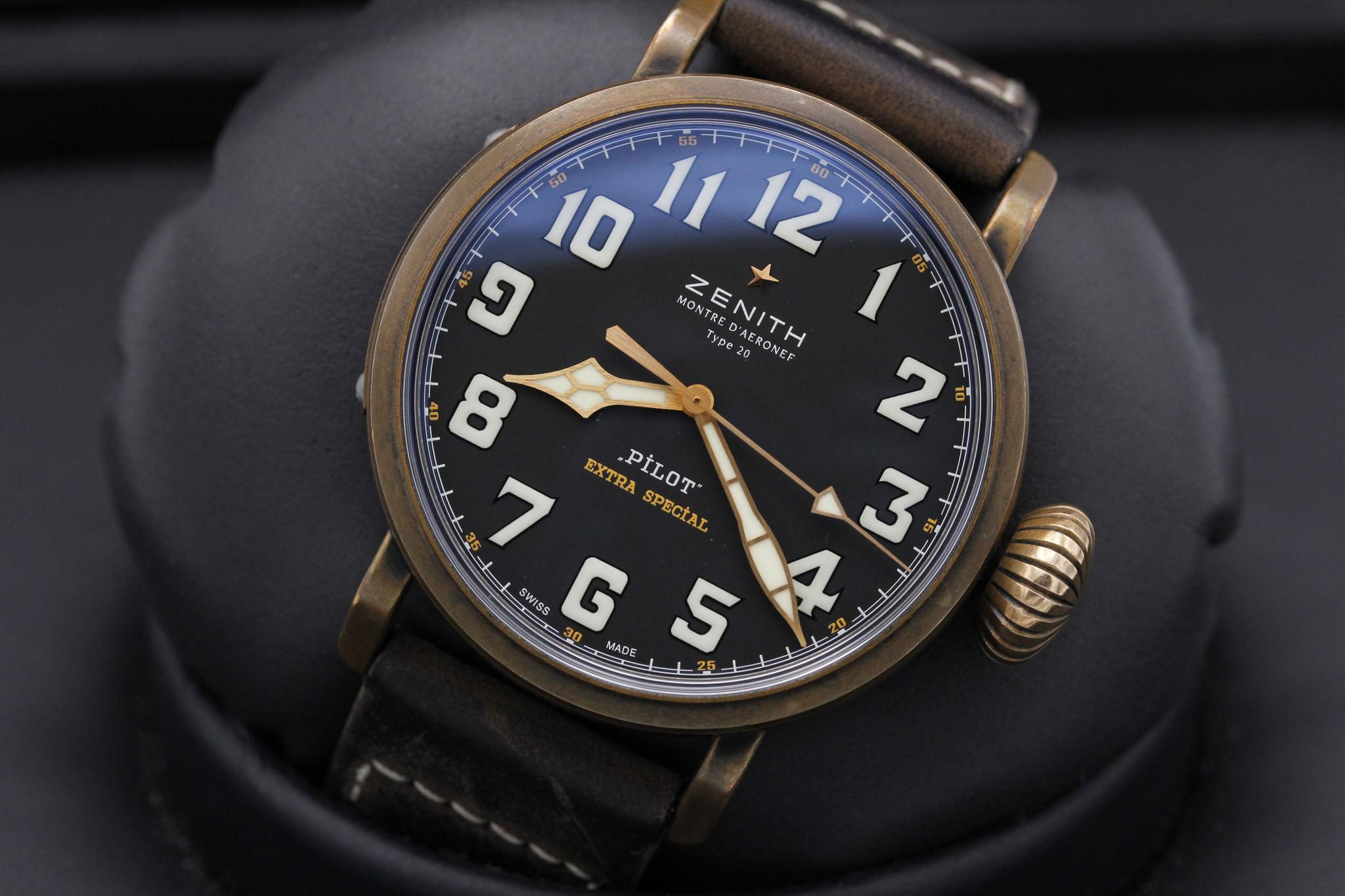Watch Image 10