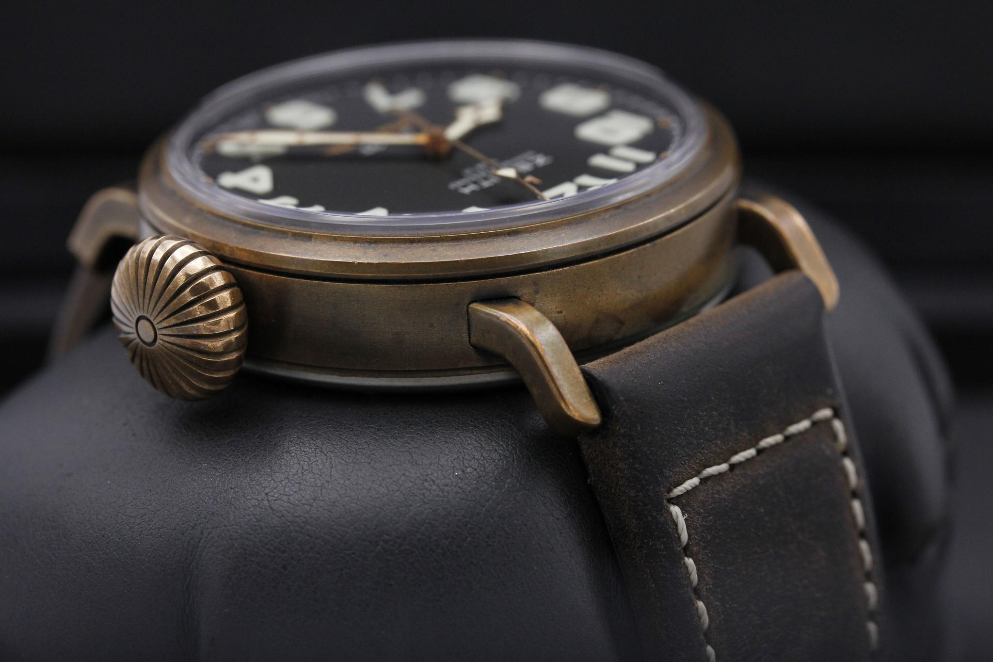 Watch Image 4