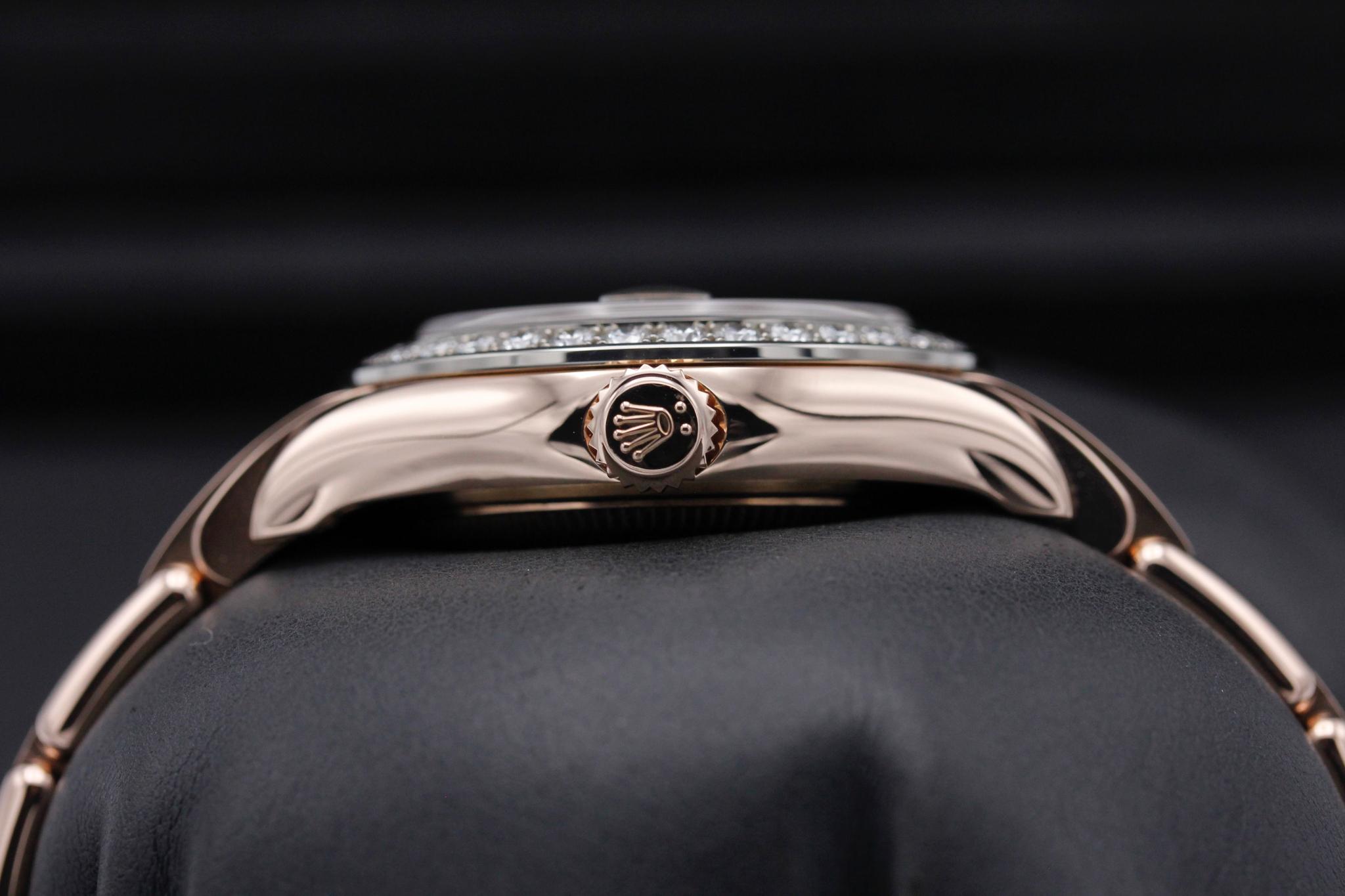 Watch Image 3