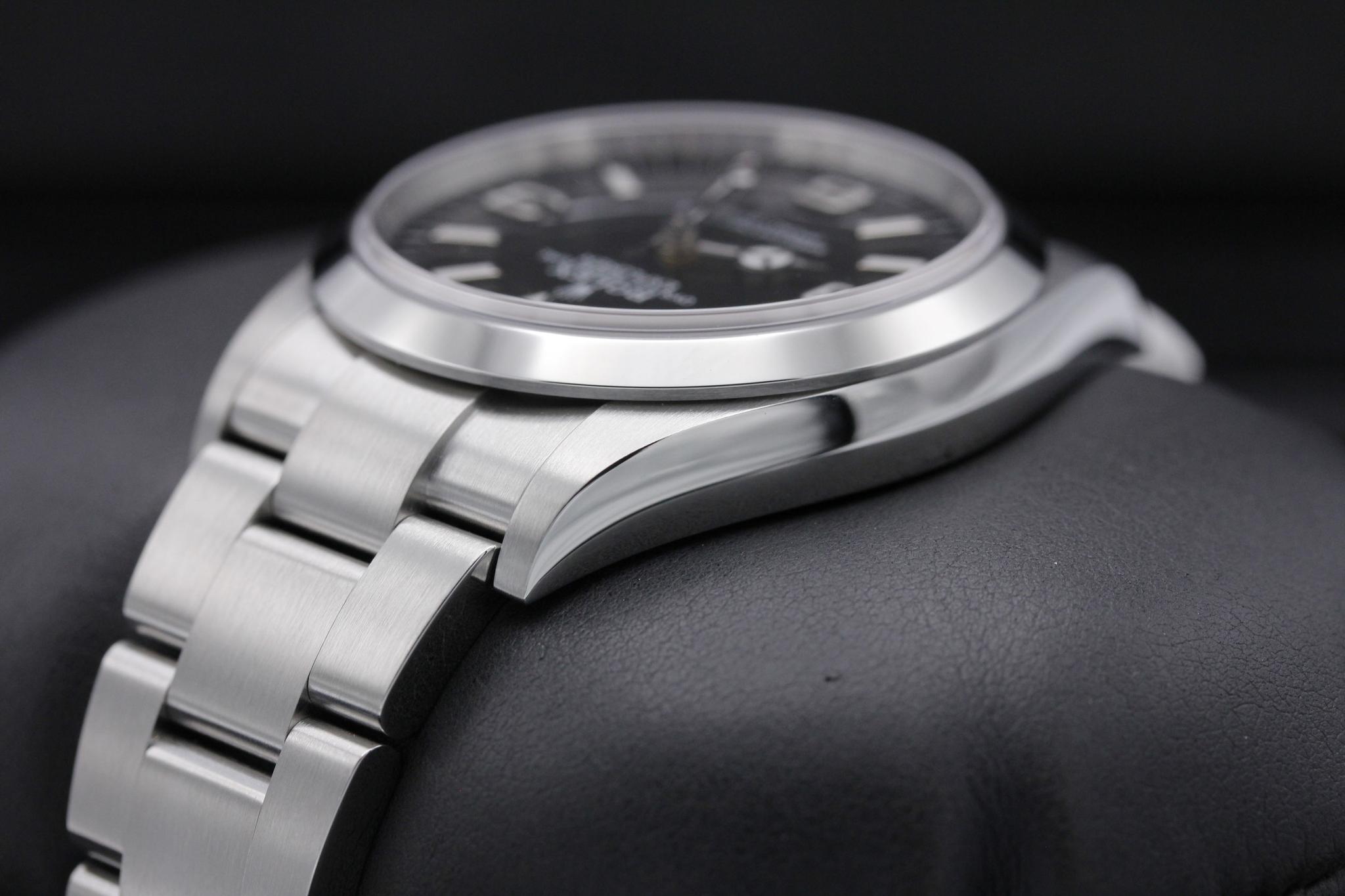 Watch Image 5