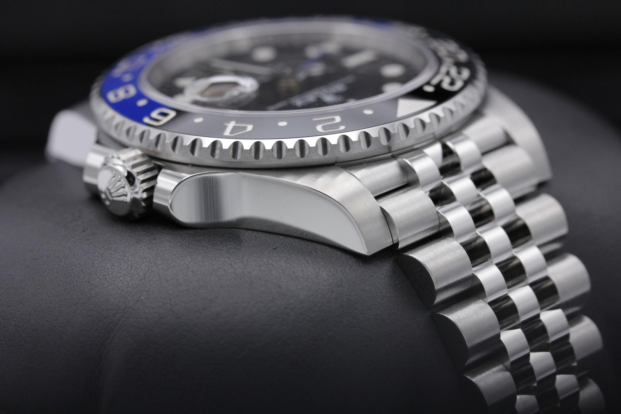 Watch Image 4