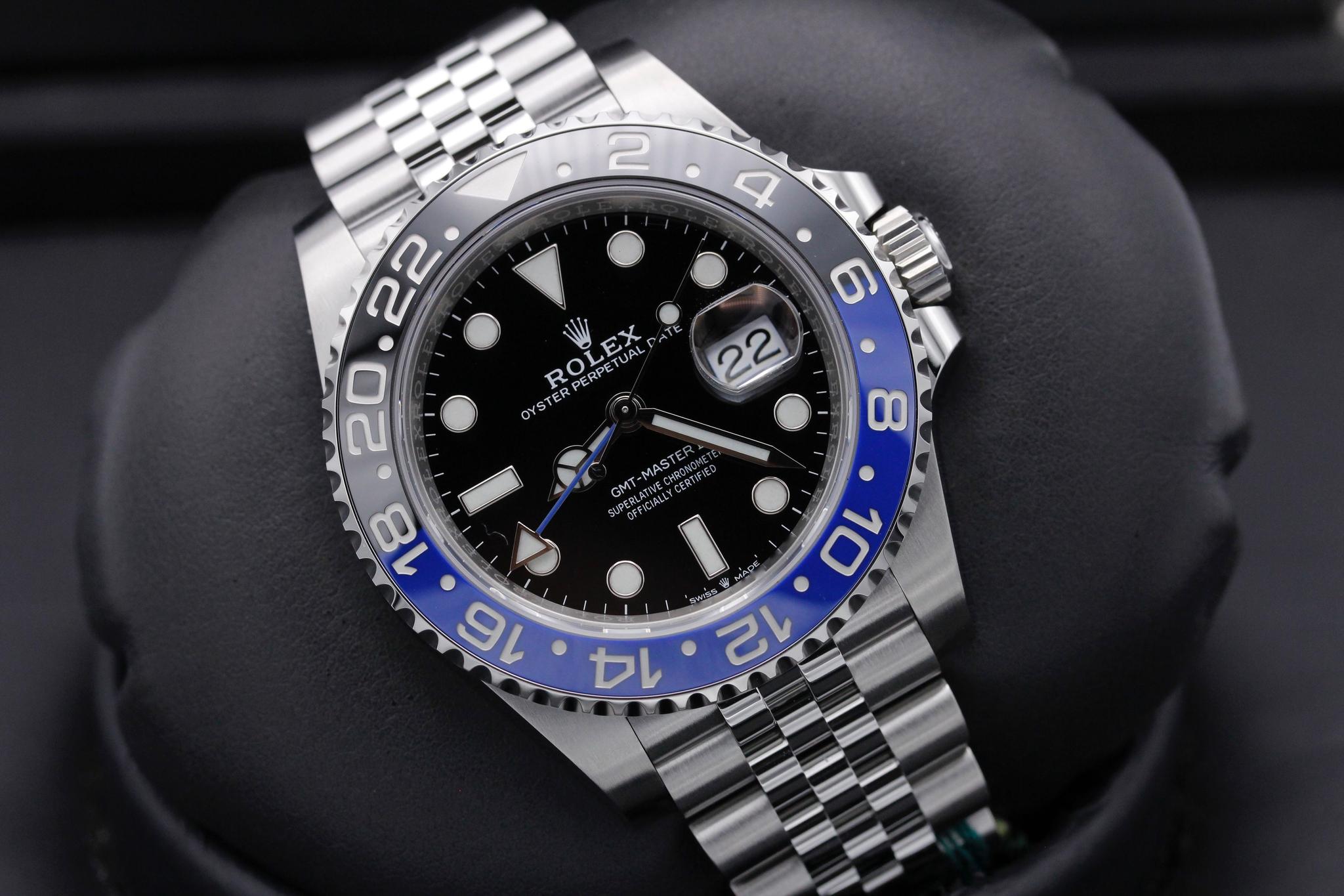 Watch Image 9