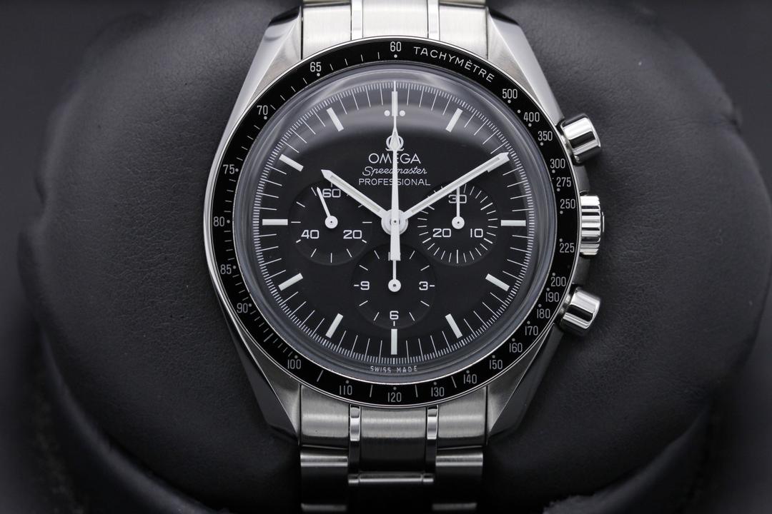 Omega Speedmaster Hesalite 311.30.42.30.01.005