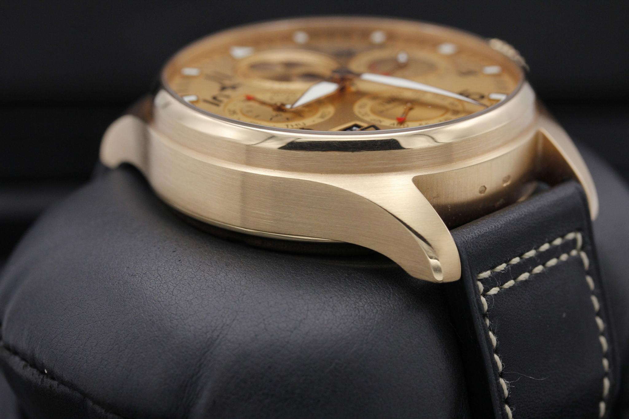 Watch Image 6