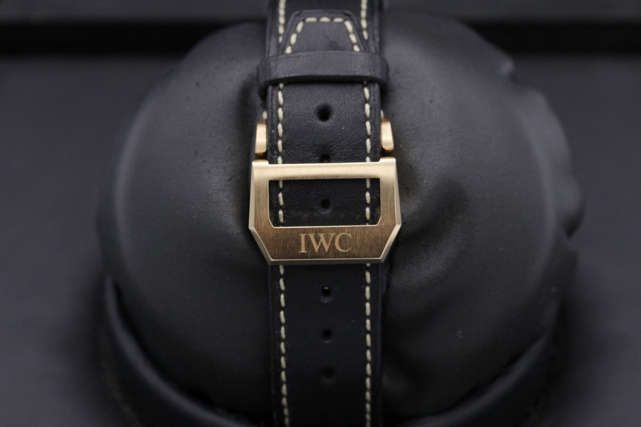 Watch Image 8