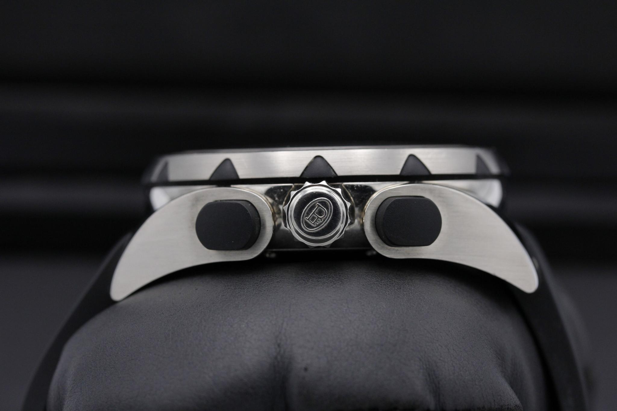 Watch Image 3