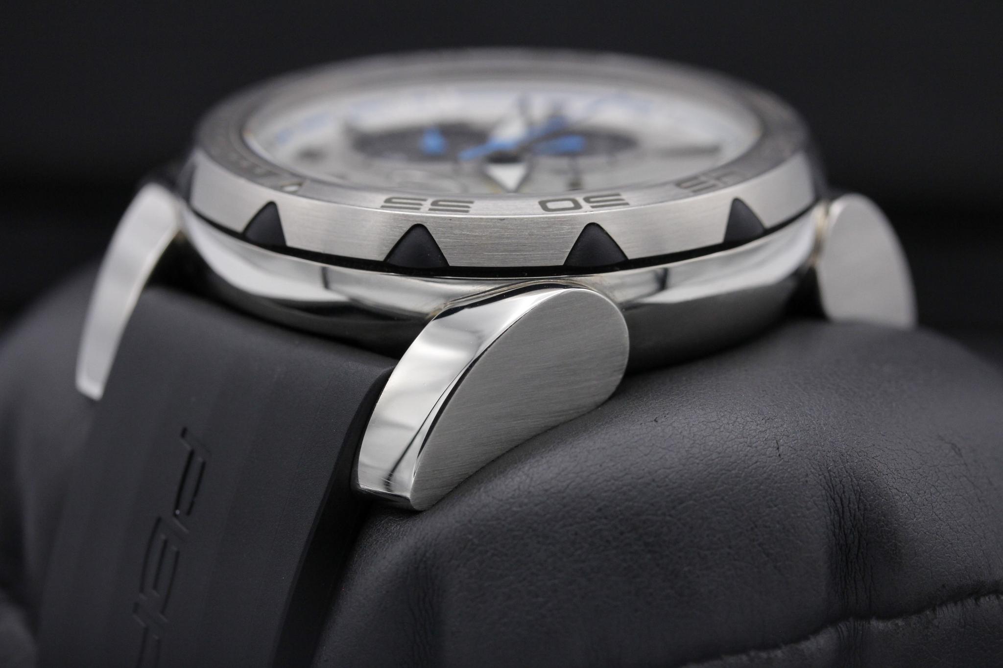 Watch Image 5
