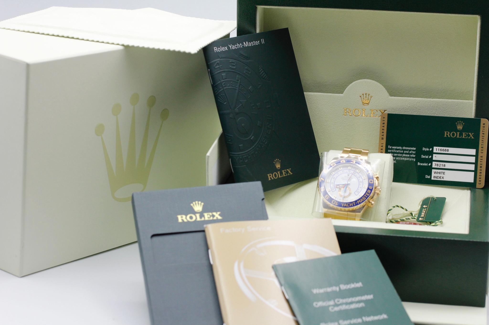 Watch Image 11