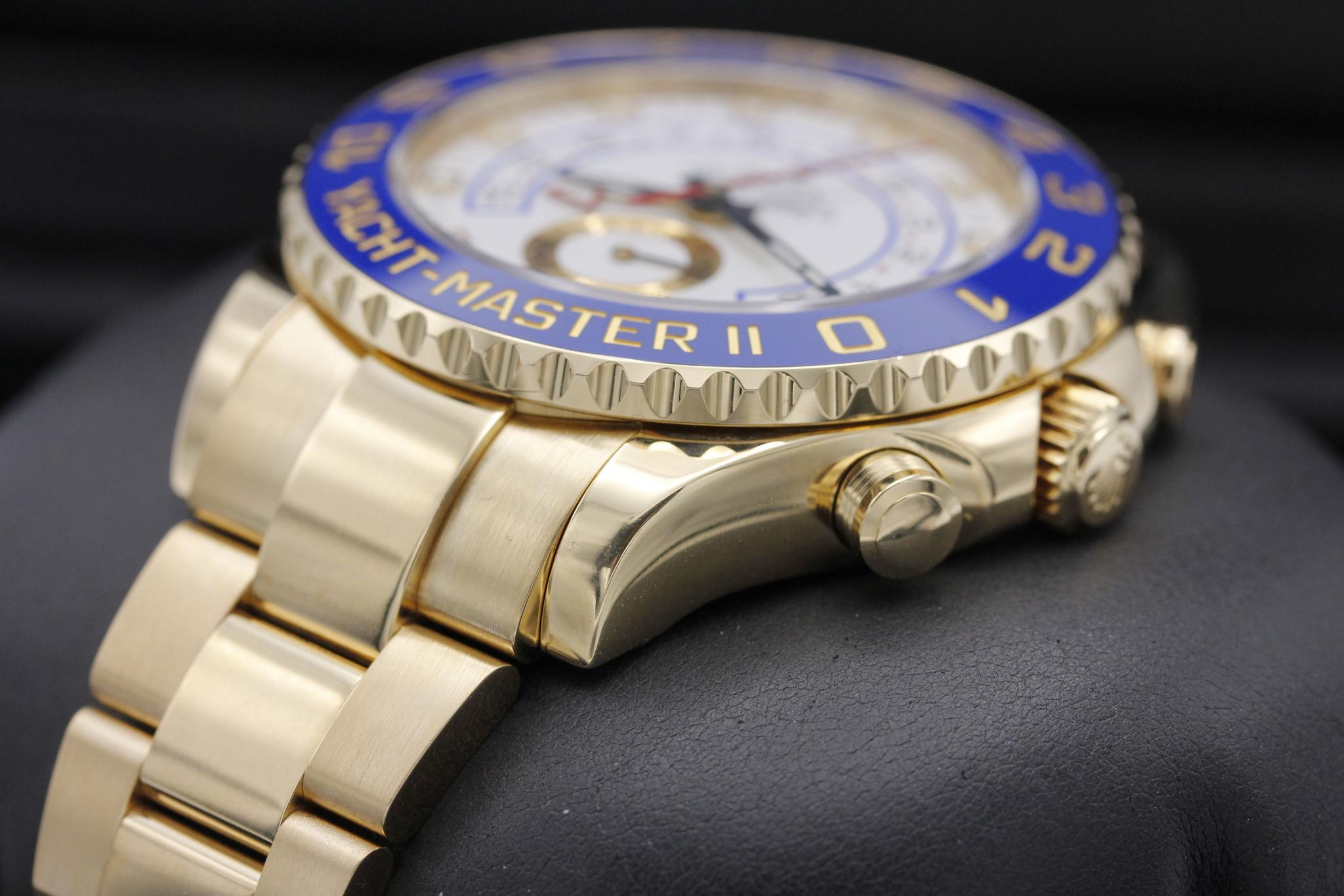Watch Image 2