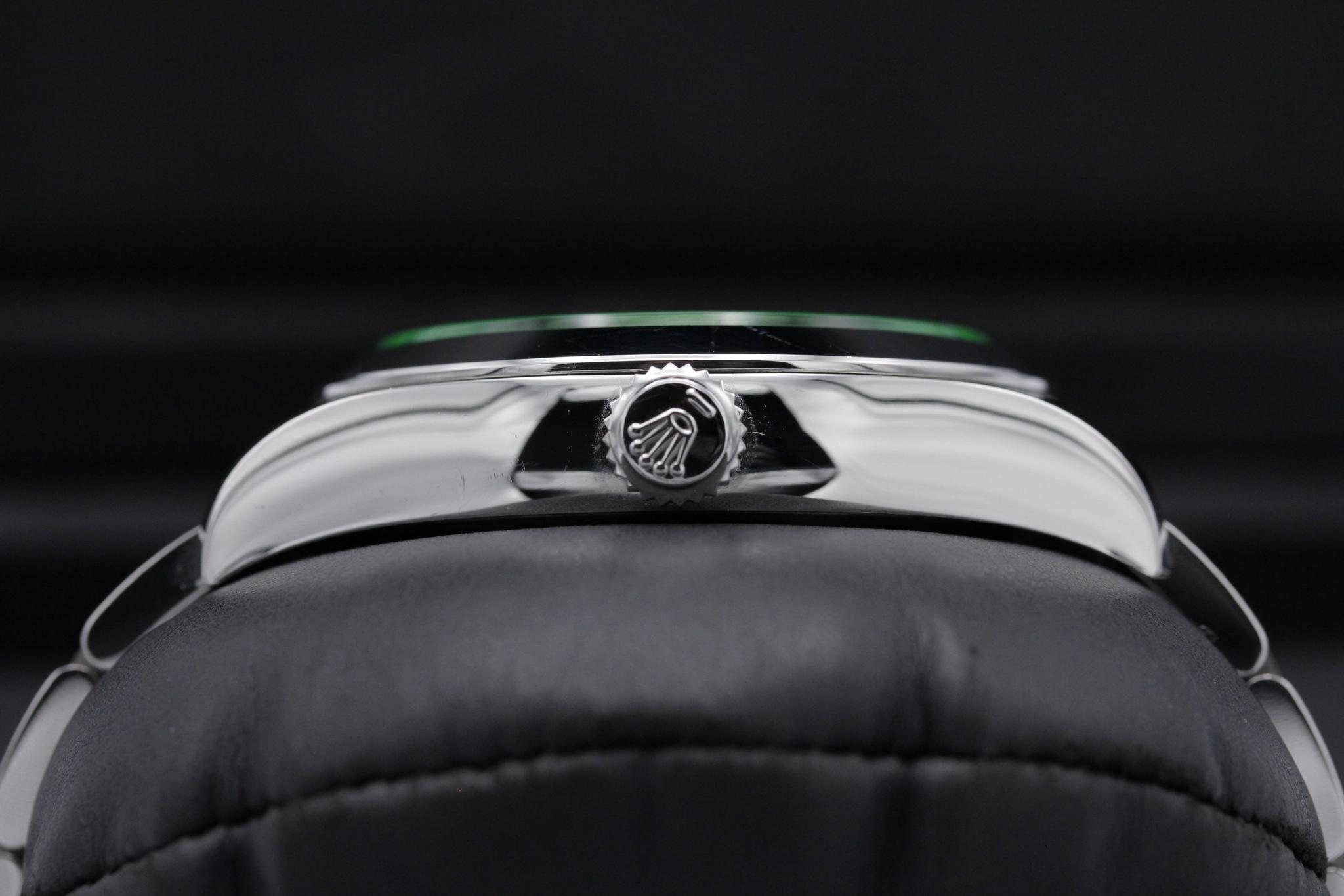 Watch Image 3