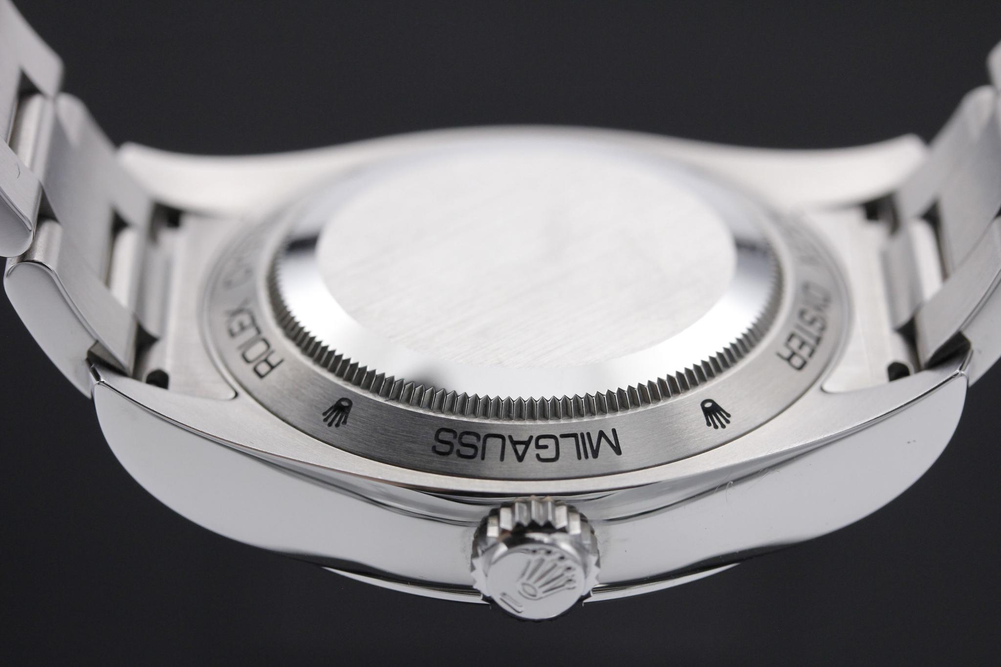 Watch Image 7