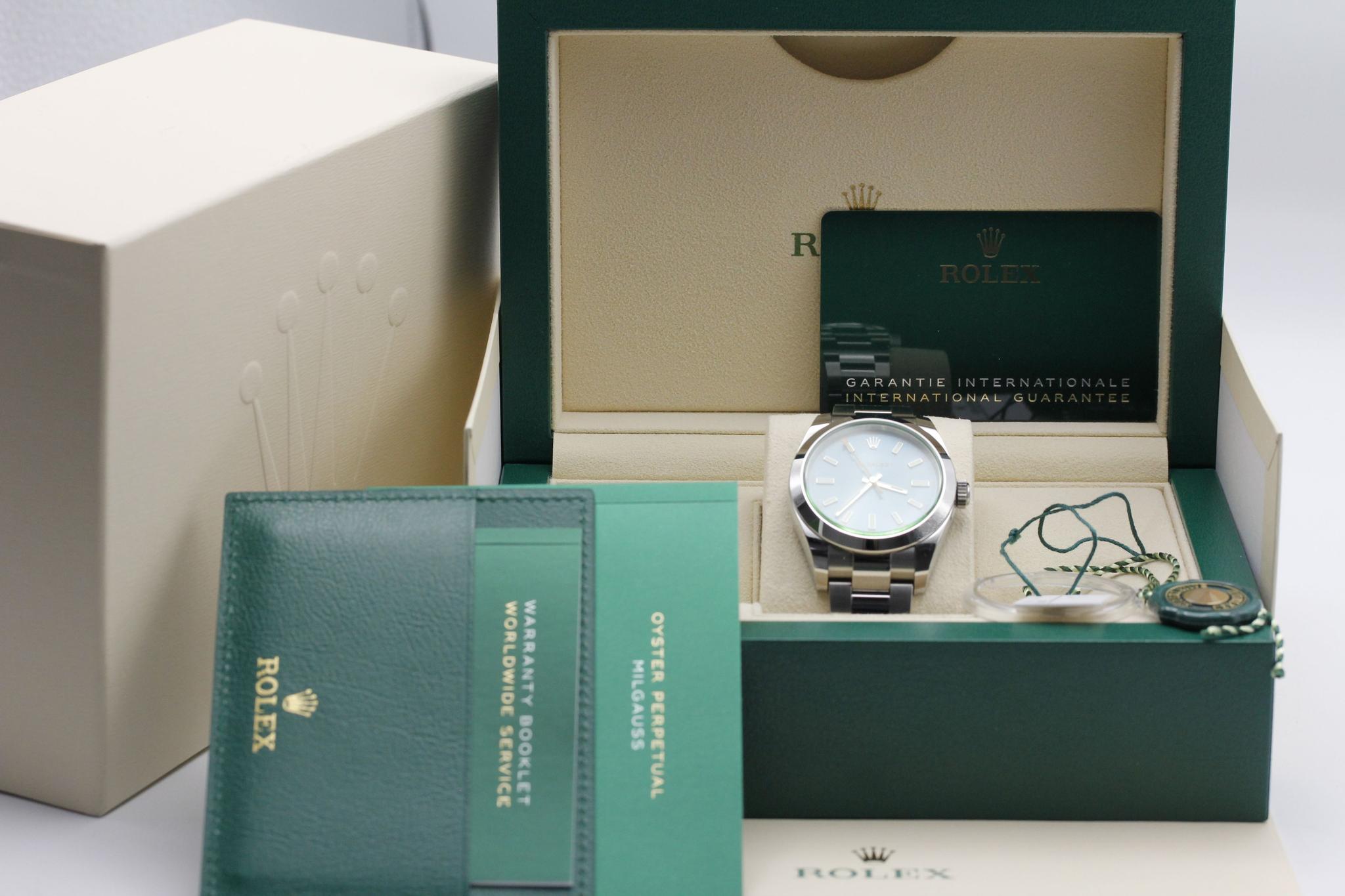 Watch Image 11