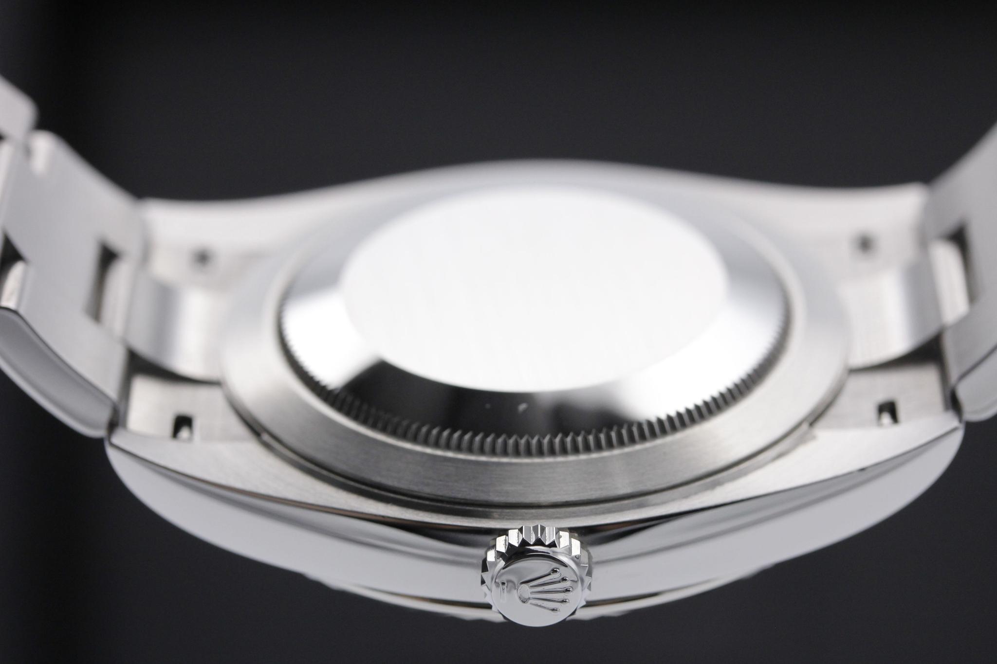 Watch Image 8