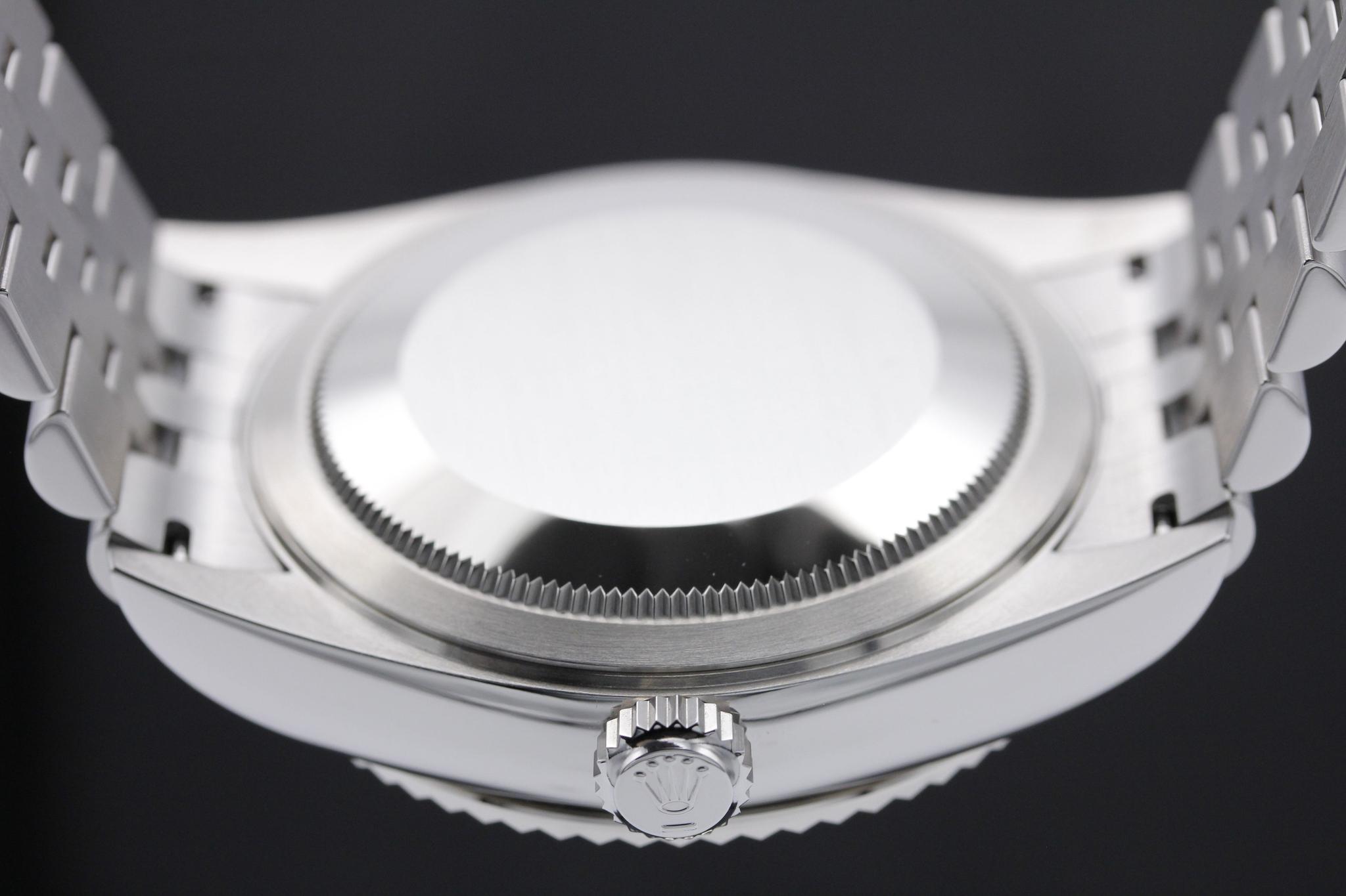 Watch Image 7