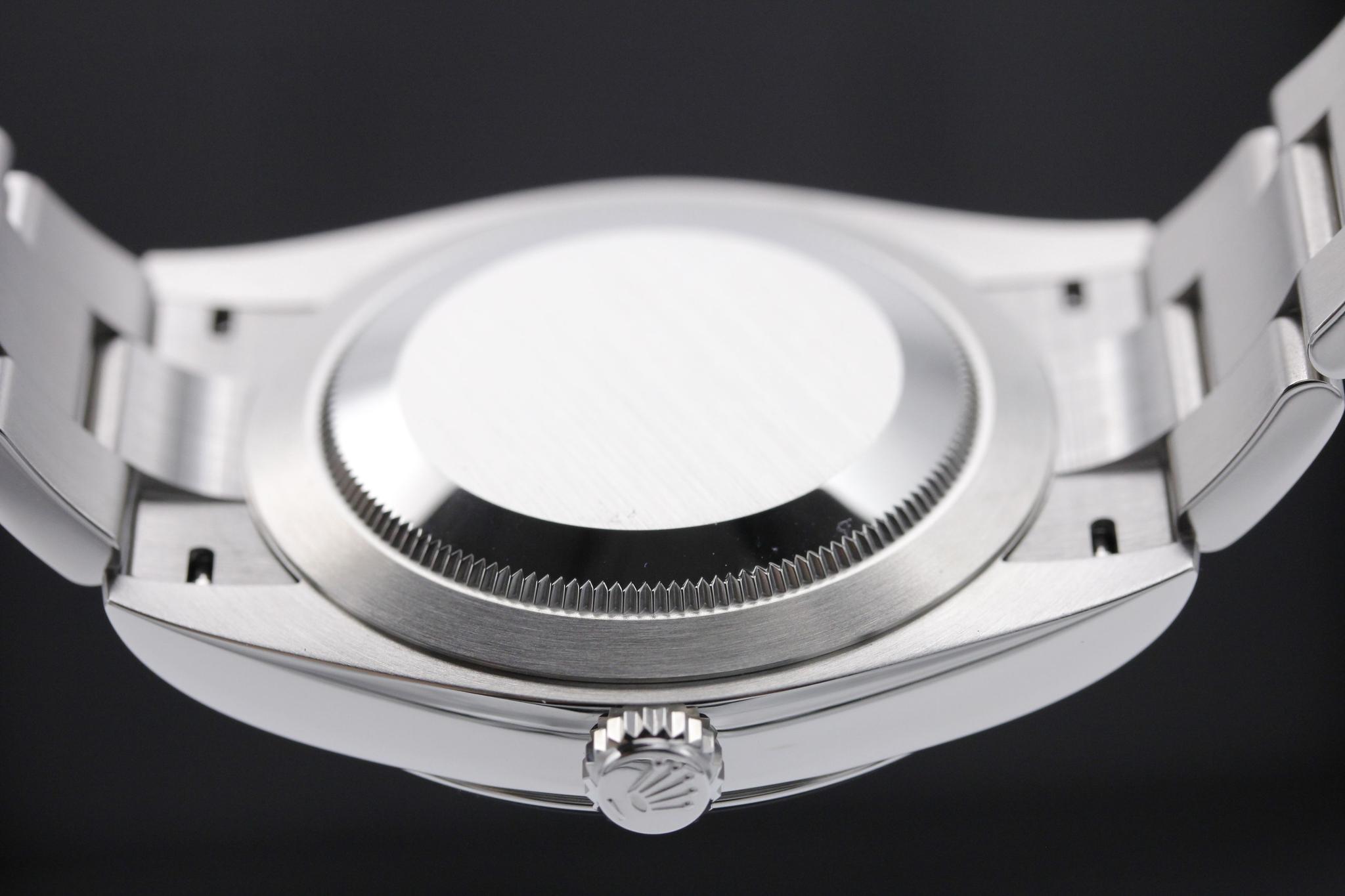 Watch Image 7
