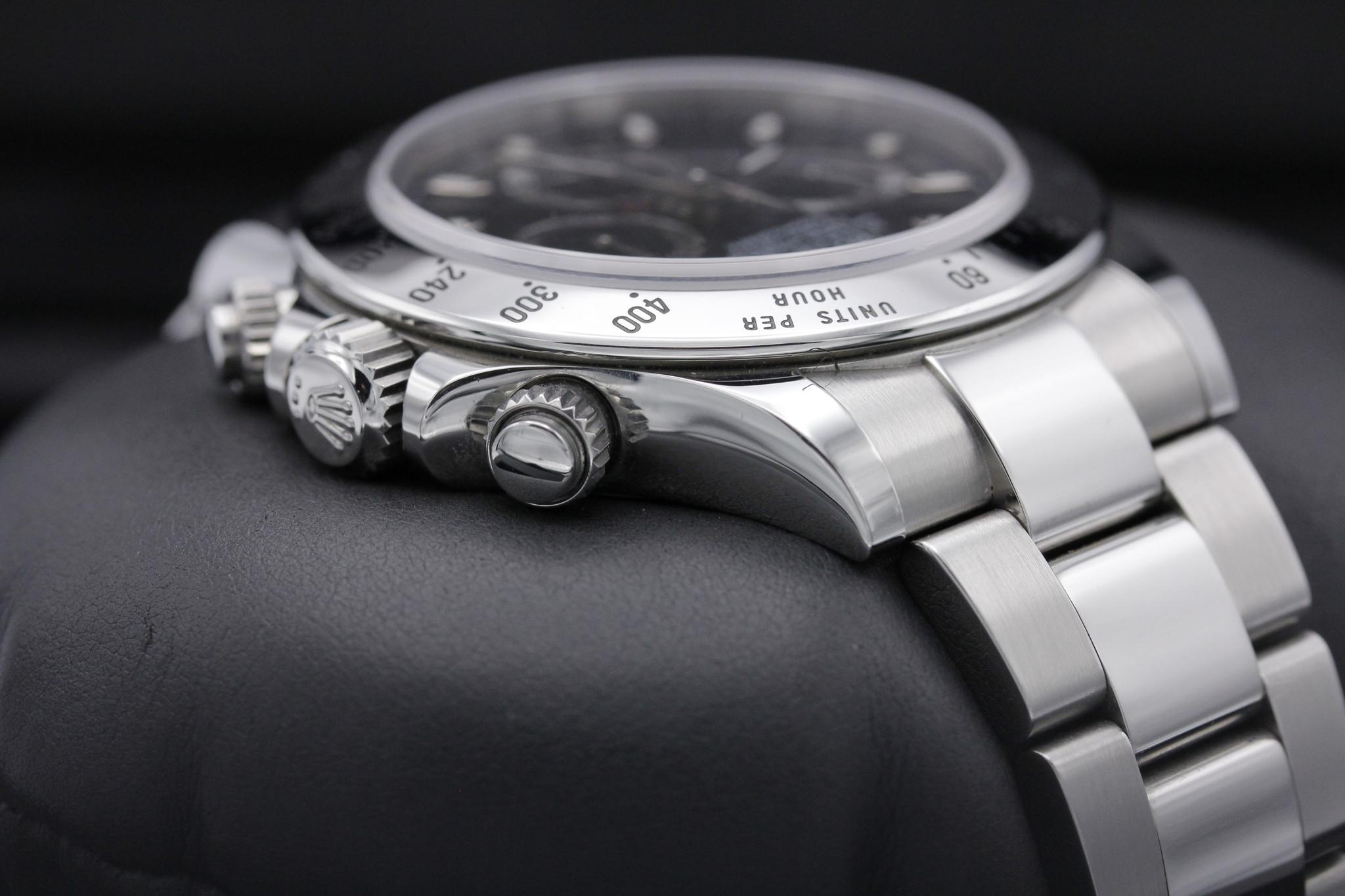 Watch Image 4