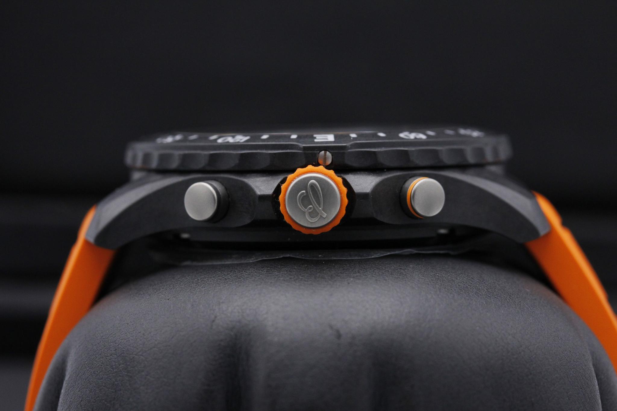 Watch Image 3