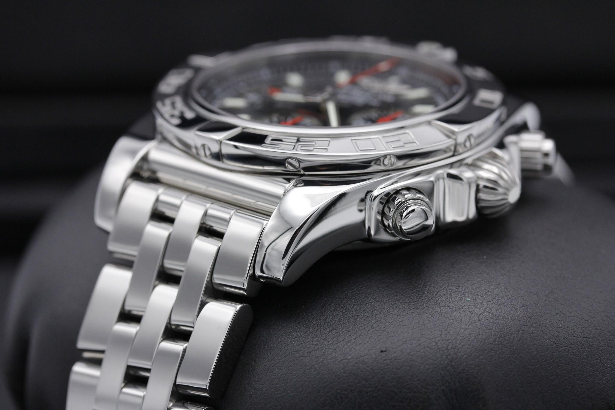 Watch Image 2