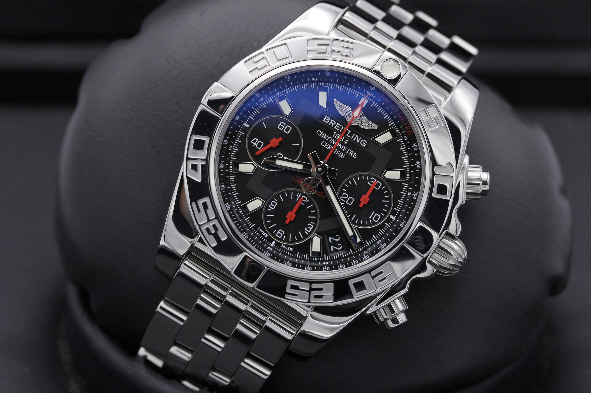 Watch Image 10