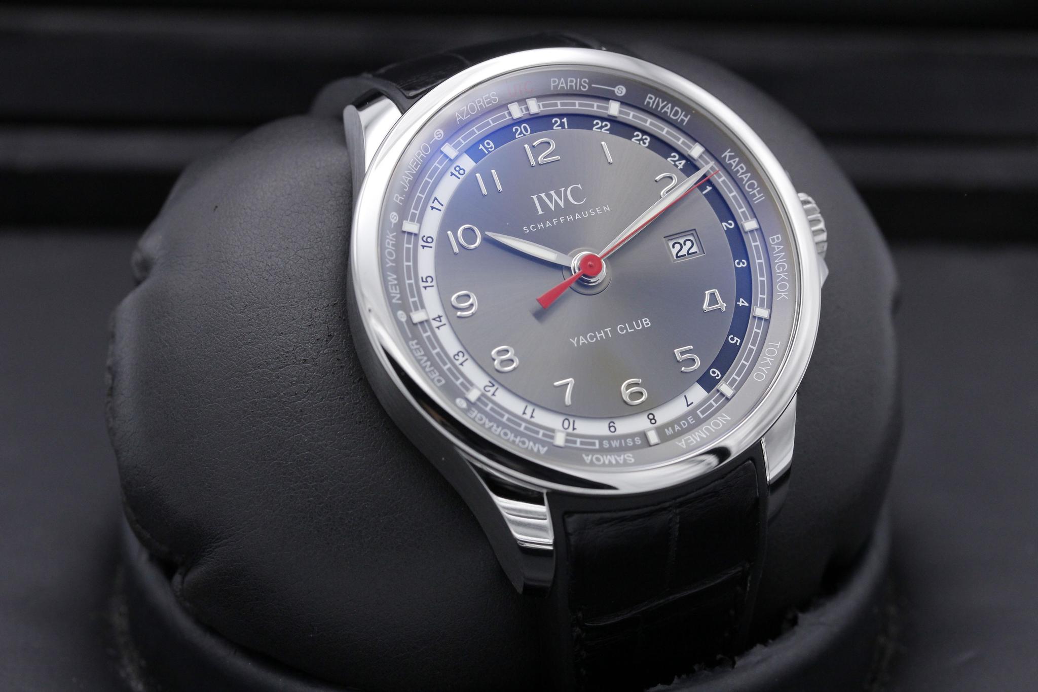 Watch Image 10