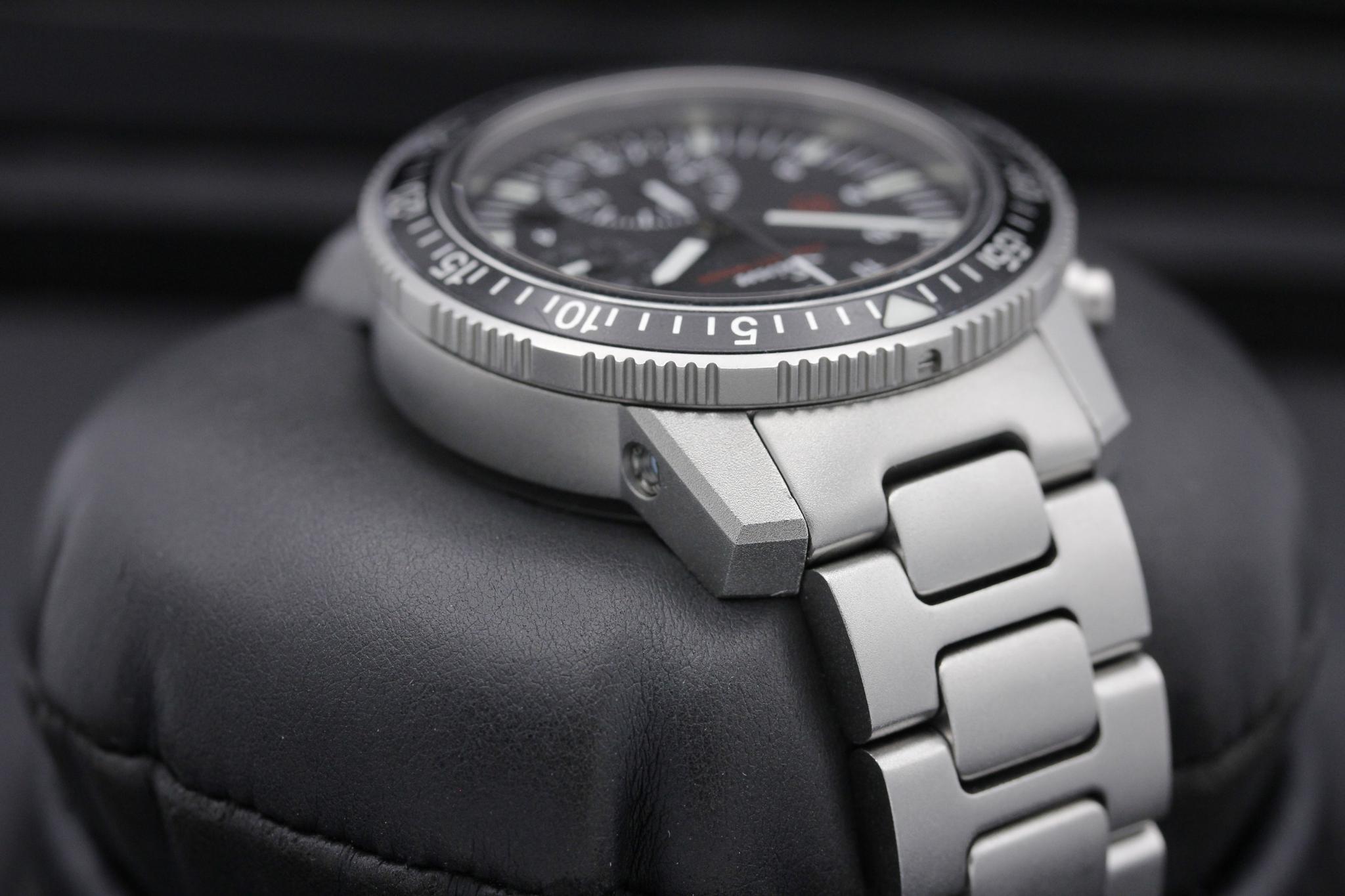 Watch Image 2