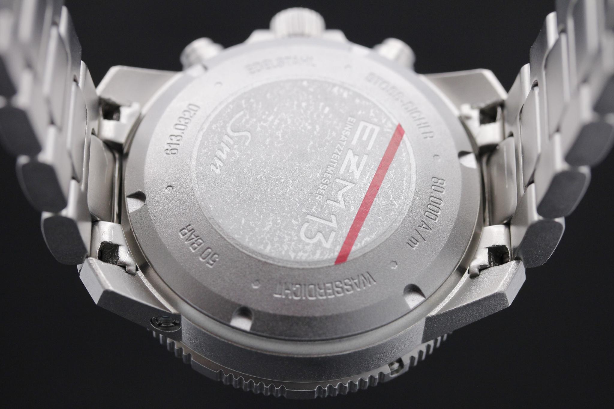 Watch Image 7