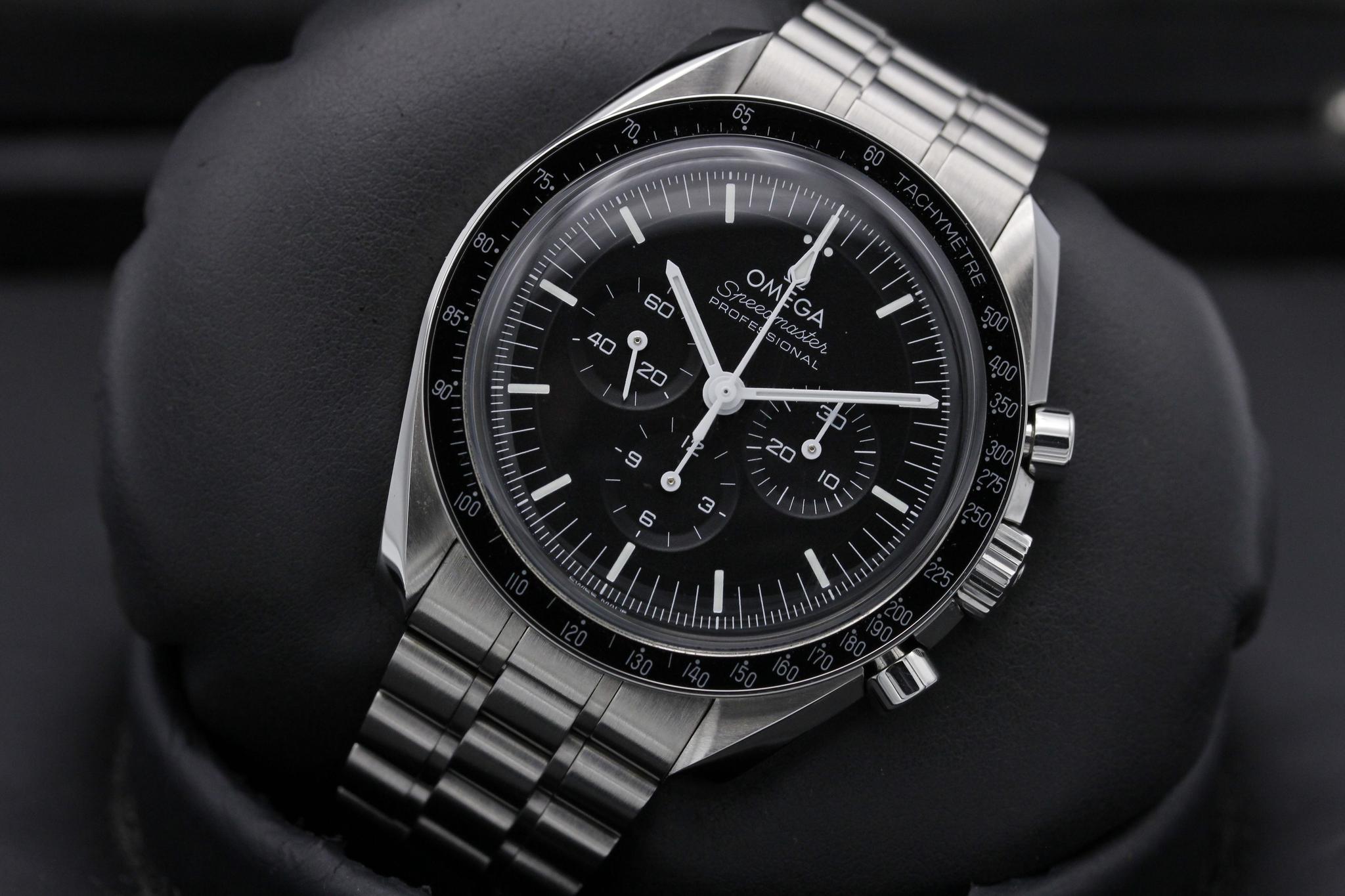 Watch Image 10
