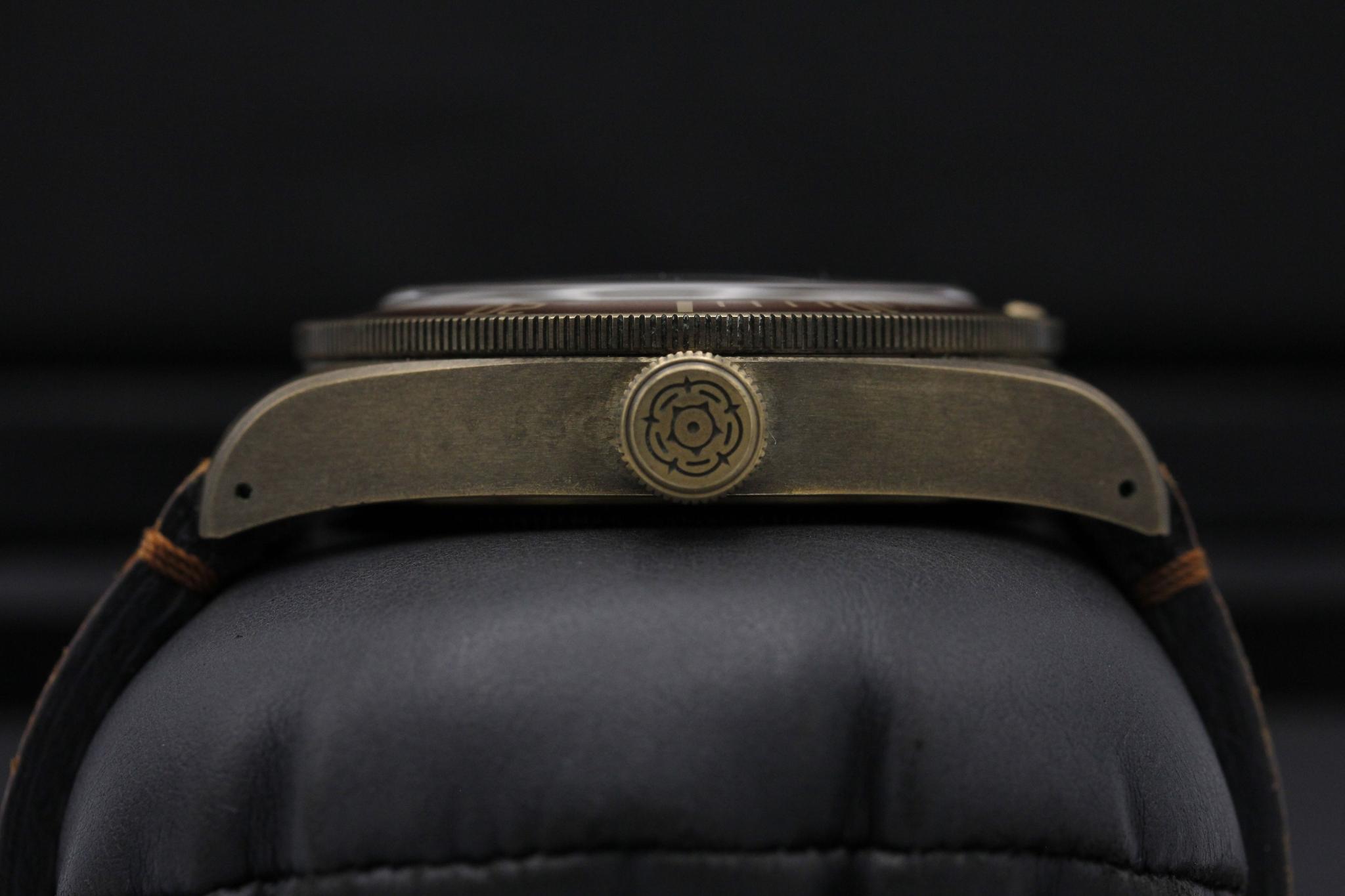 Watch Image 3