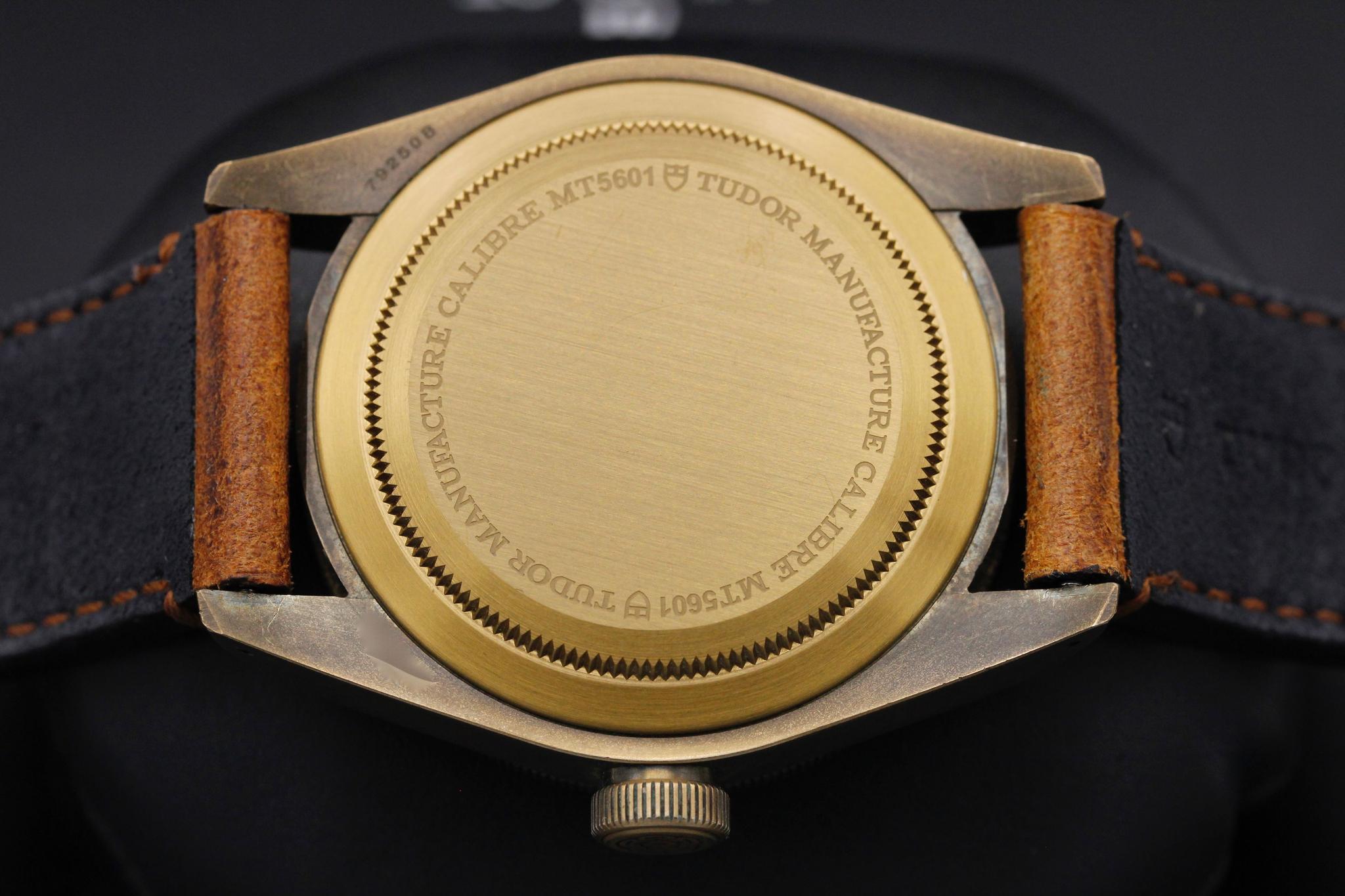 Watch Image 7