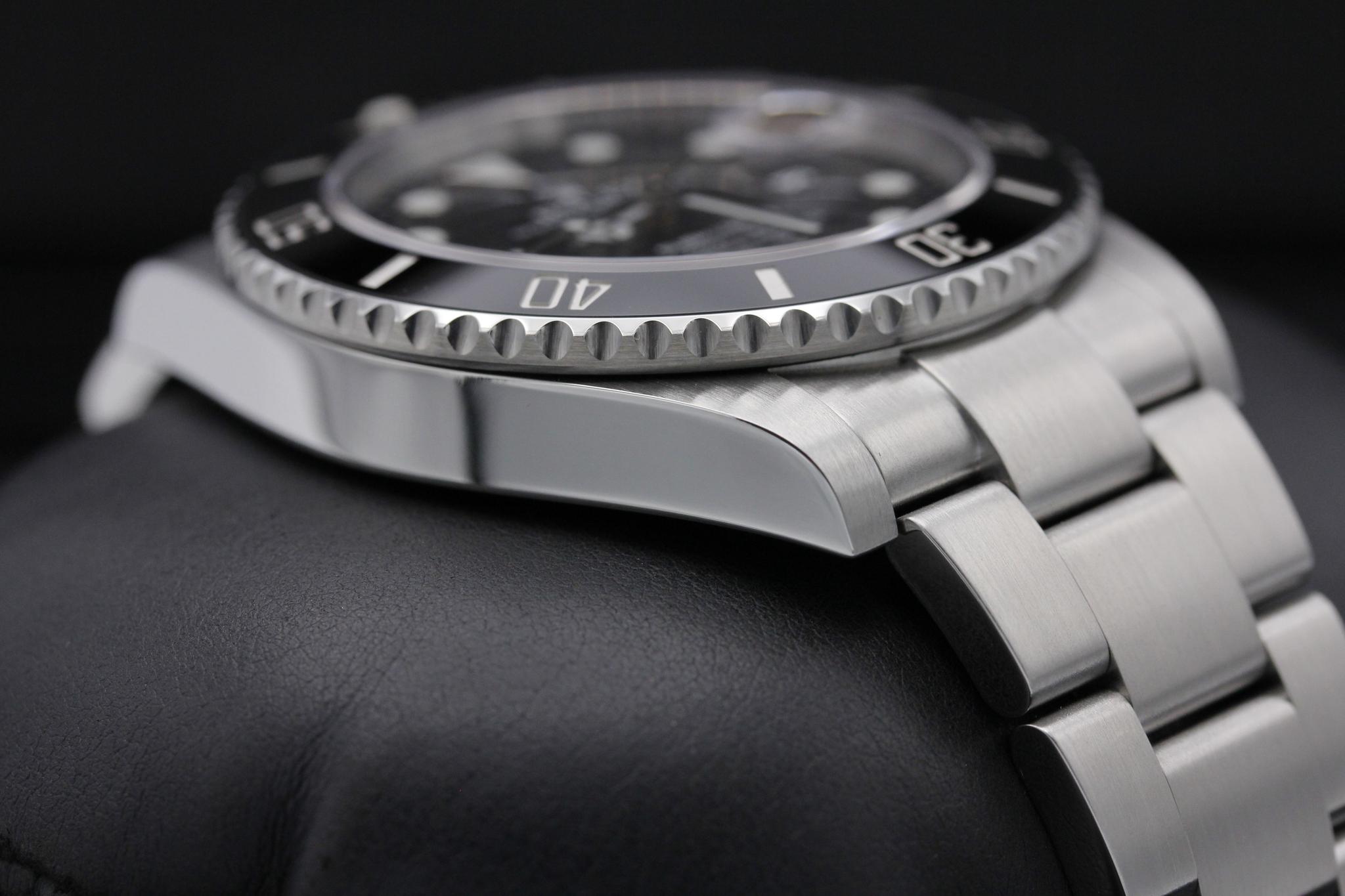 Watch Image 6