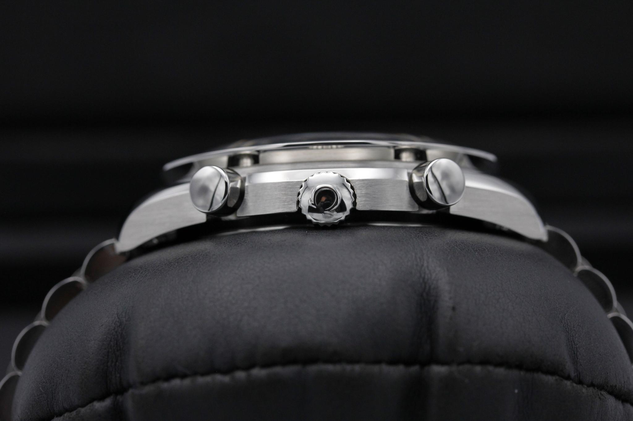 Watch Image 4