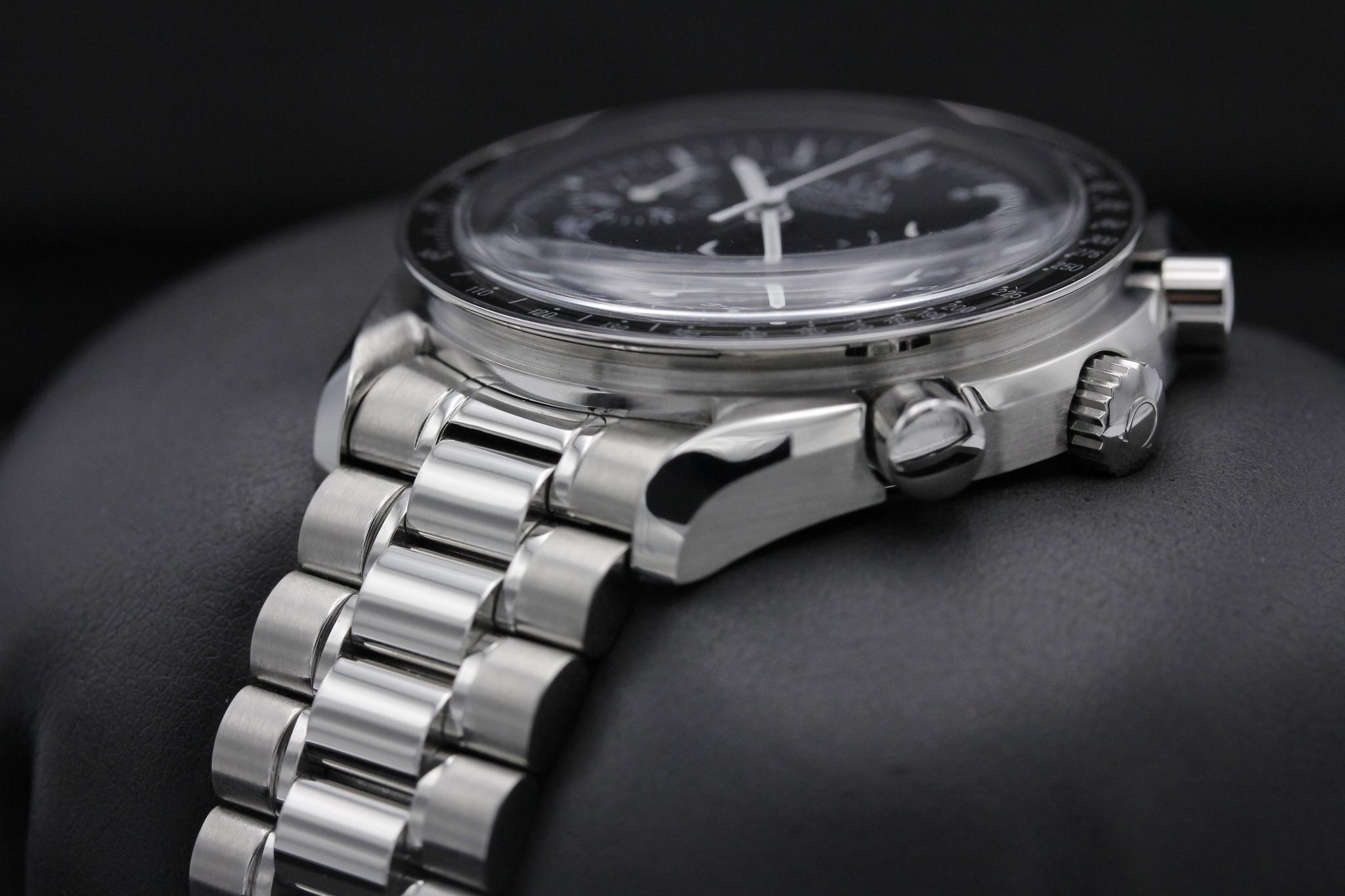 Watch Image 3