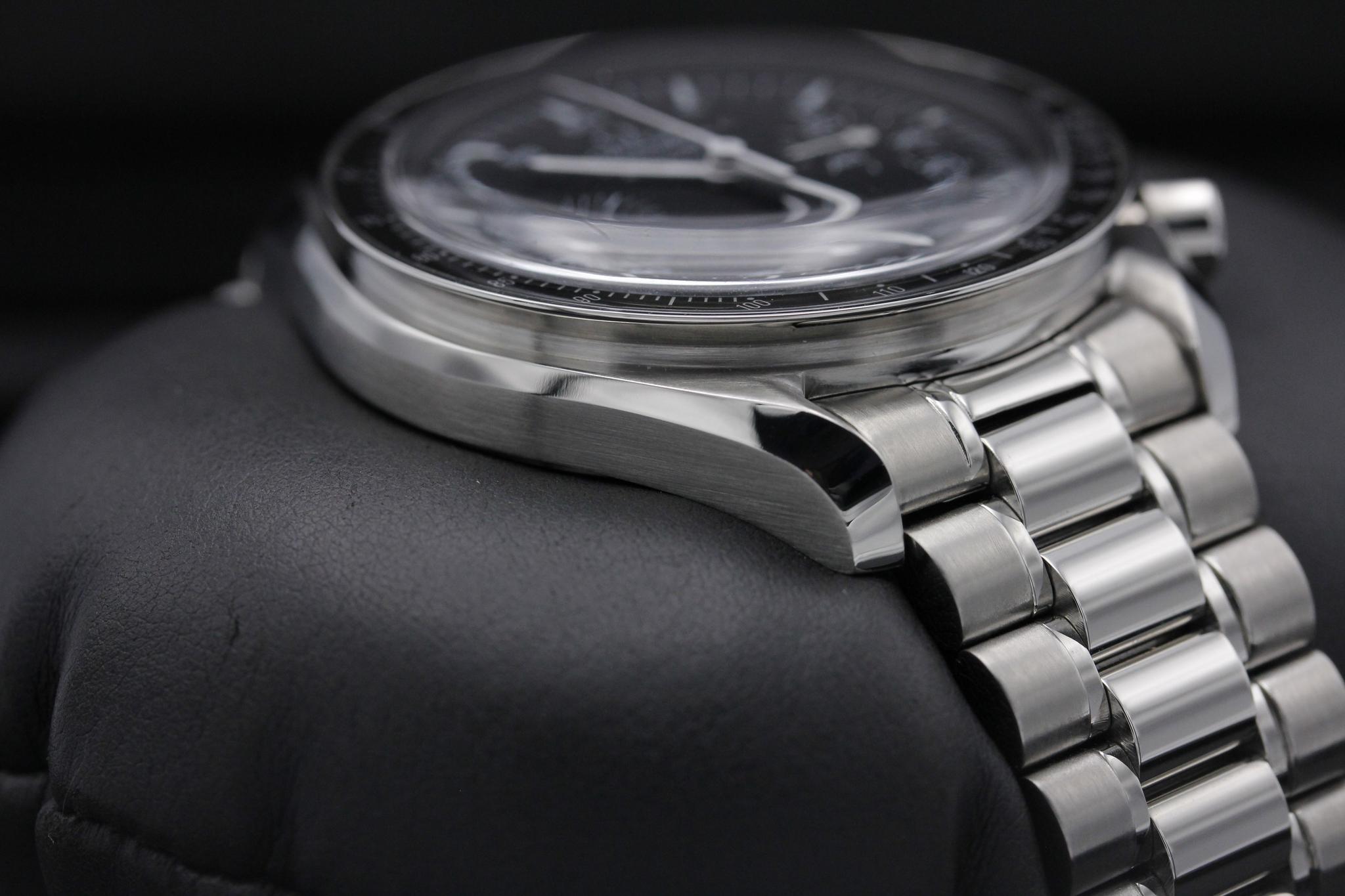 Watch Image 7
