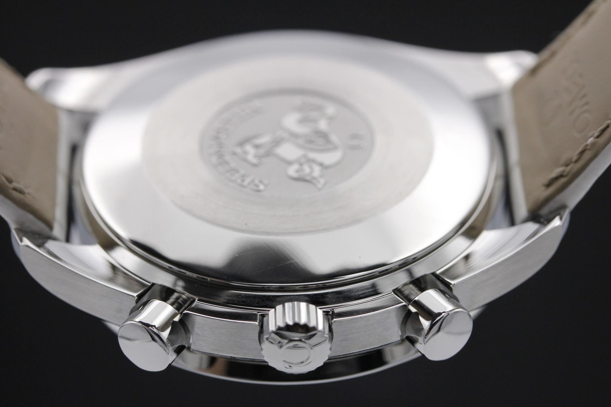 Watch Image 7