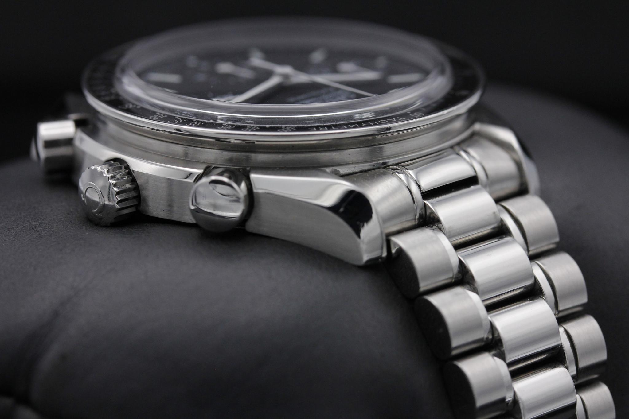 Watch Image 4