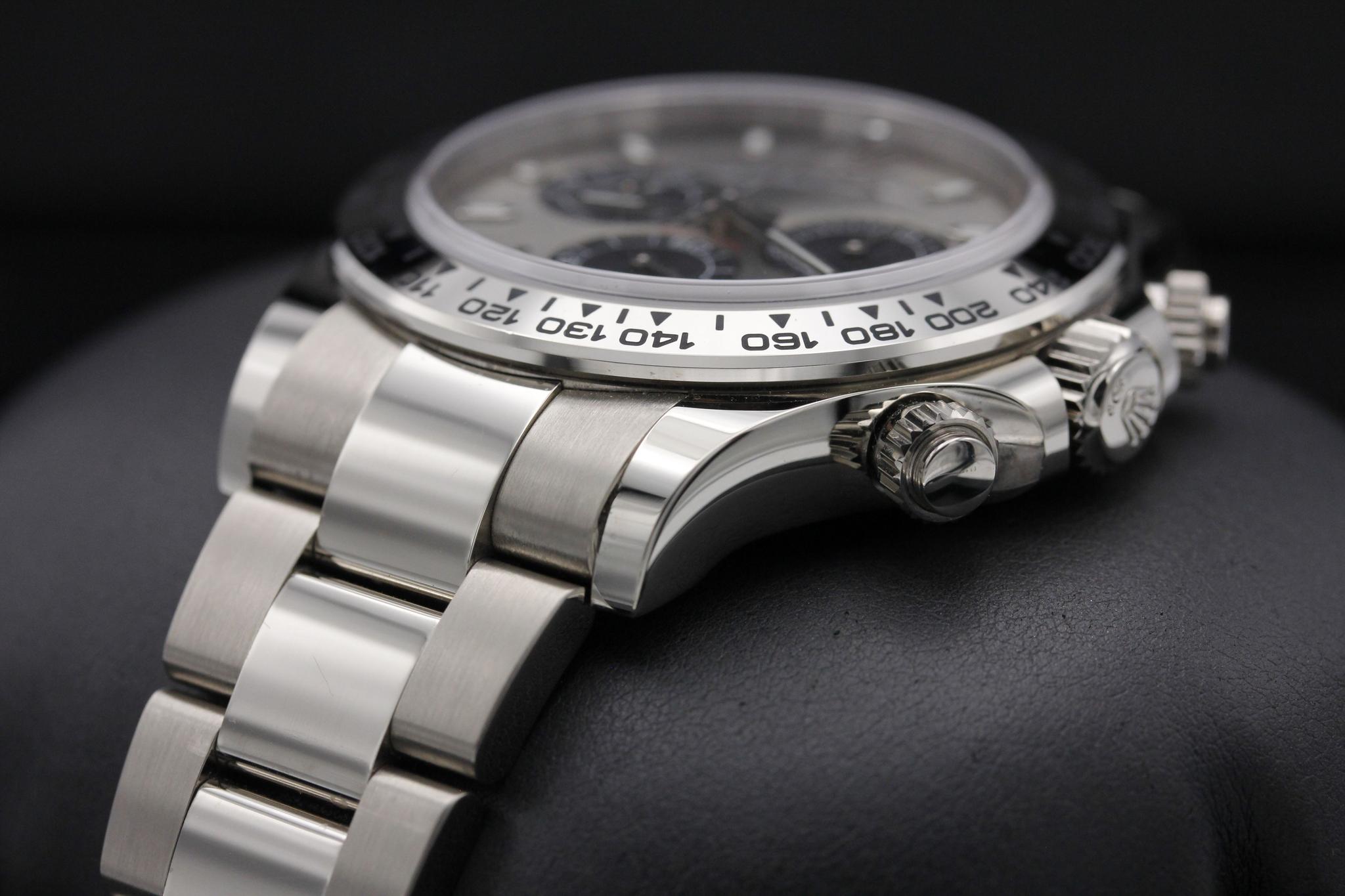 Watch Image 2
