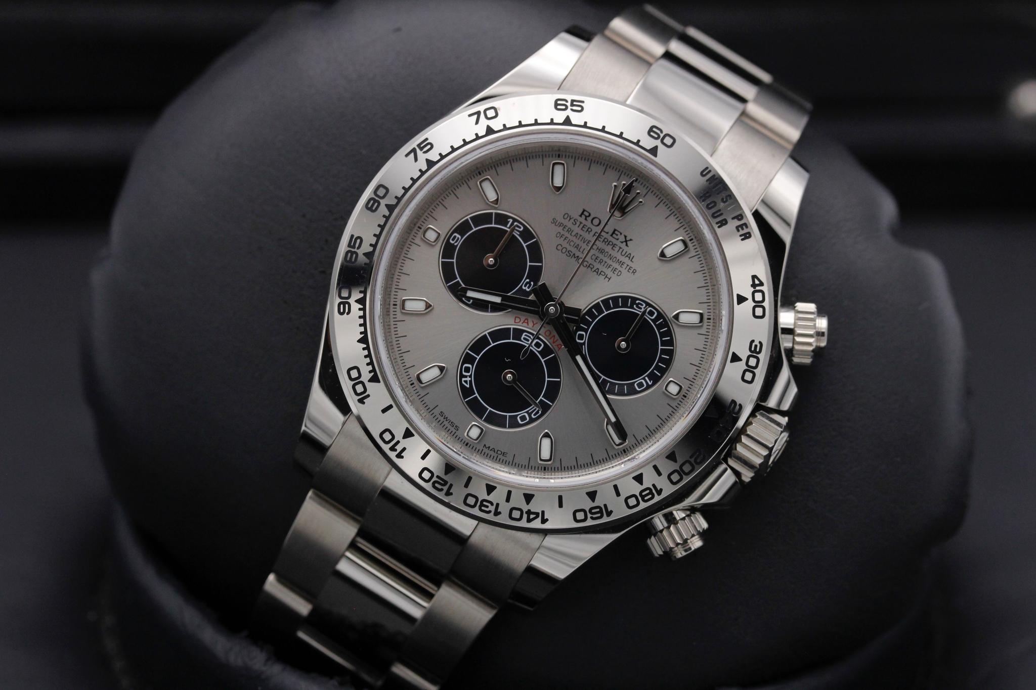 Watch Image 10