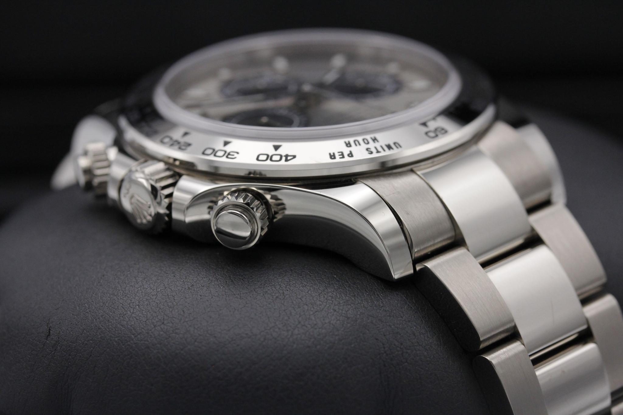 Watch Image 4