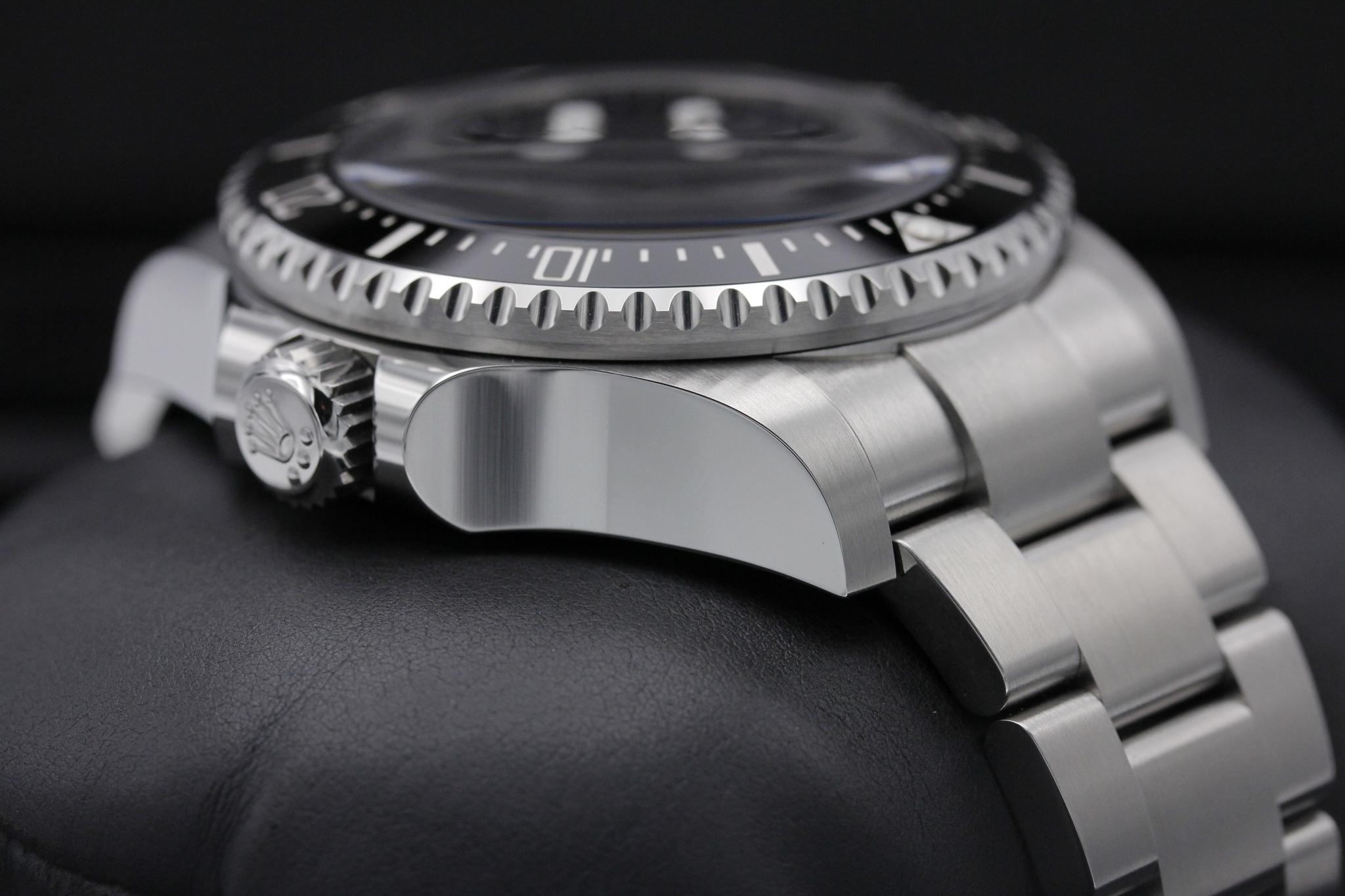 Watch Image 4
