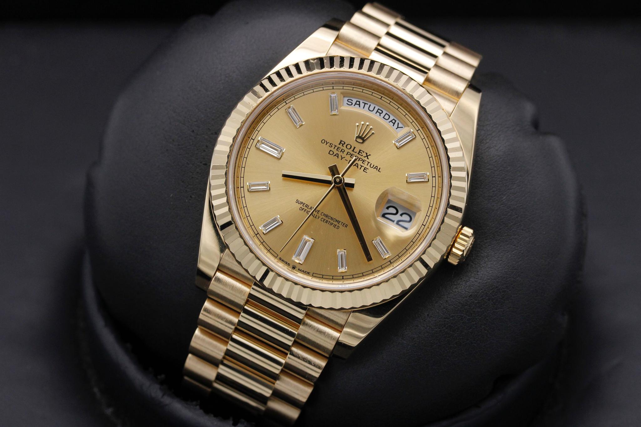 Watch Image 9