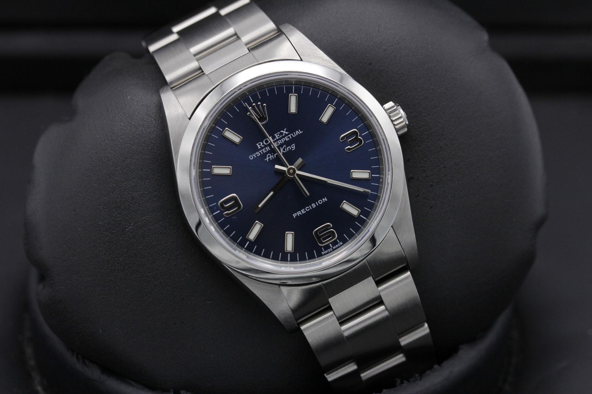 Watch Image 10