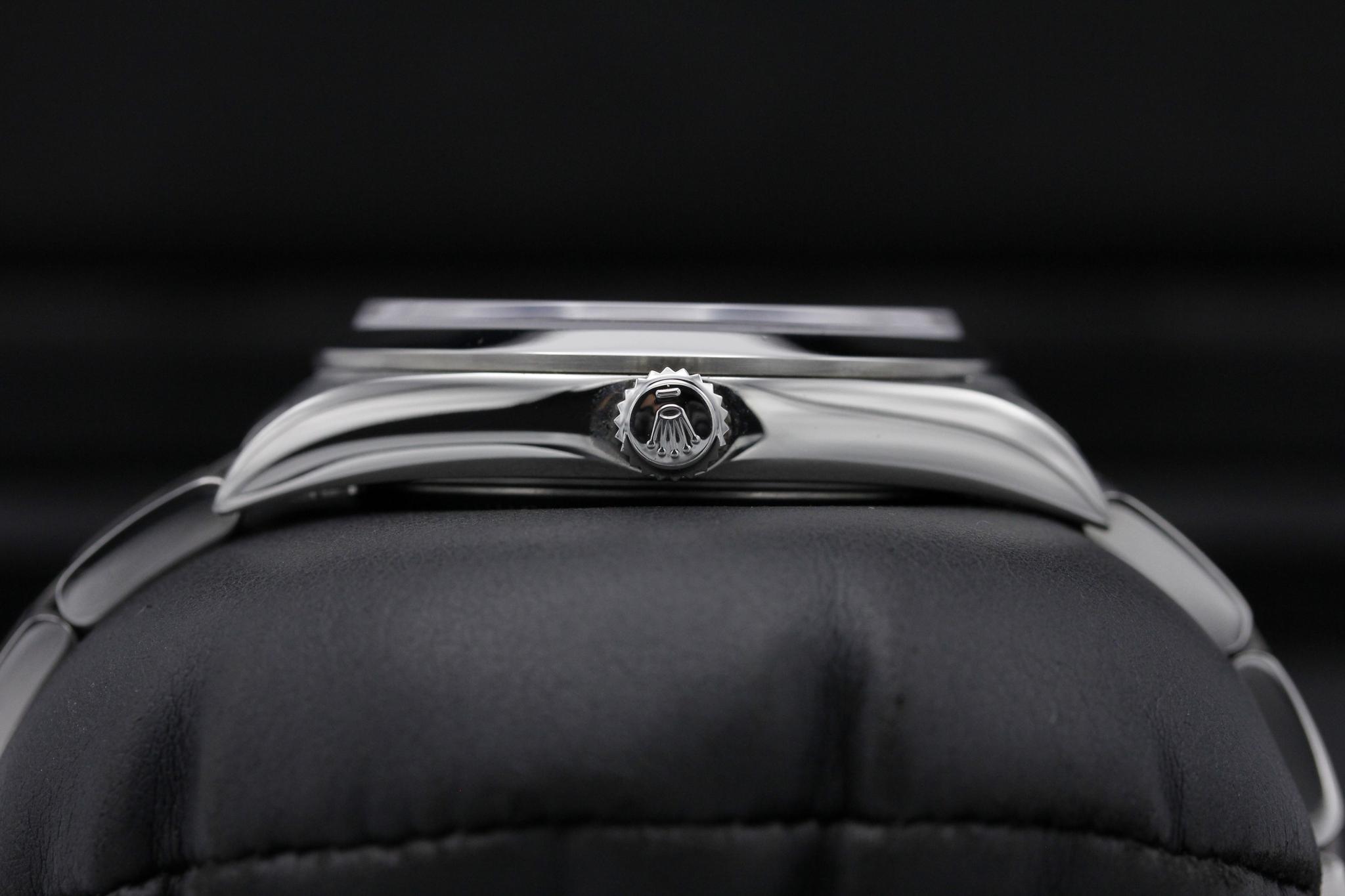 Watch Image 3