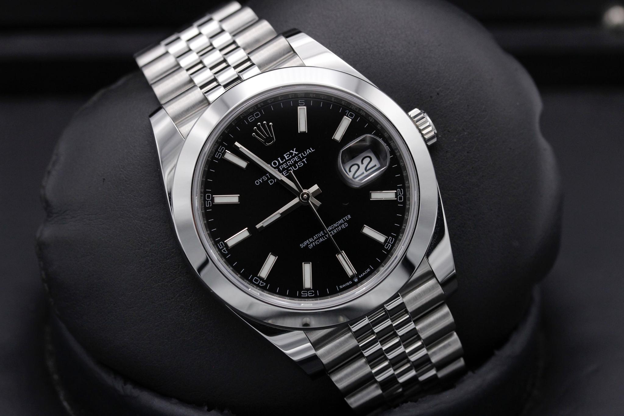 Watch Image 9