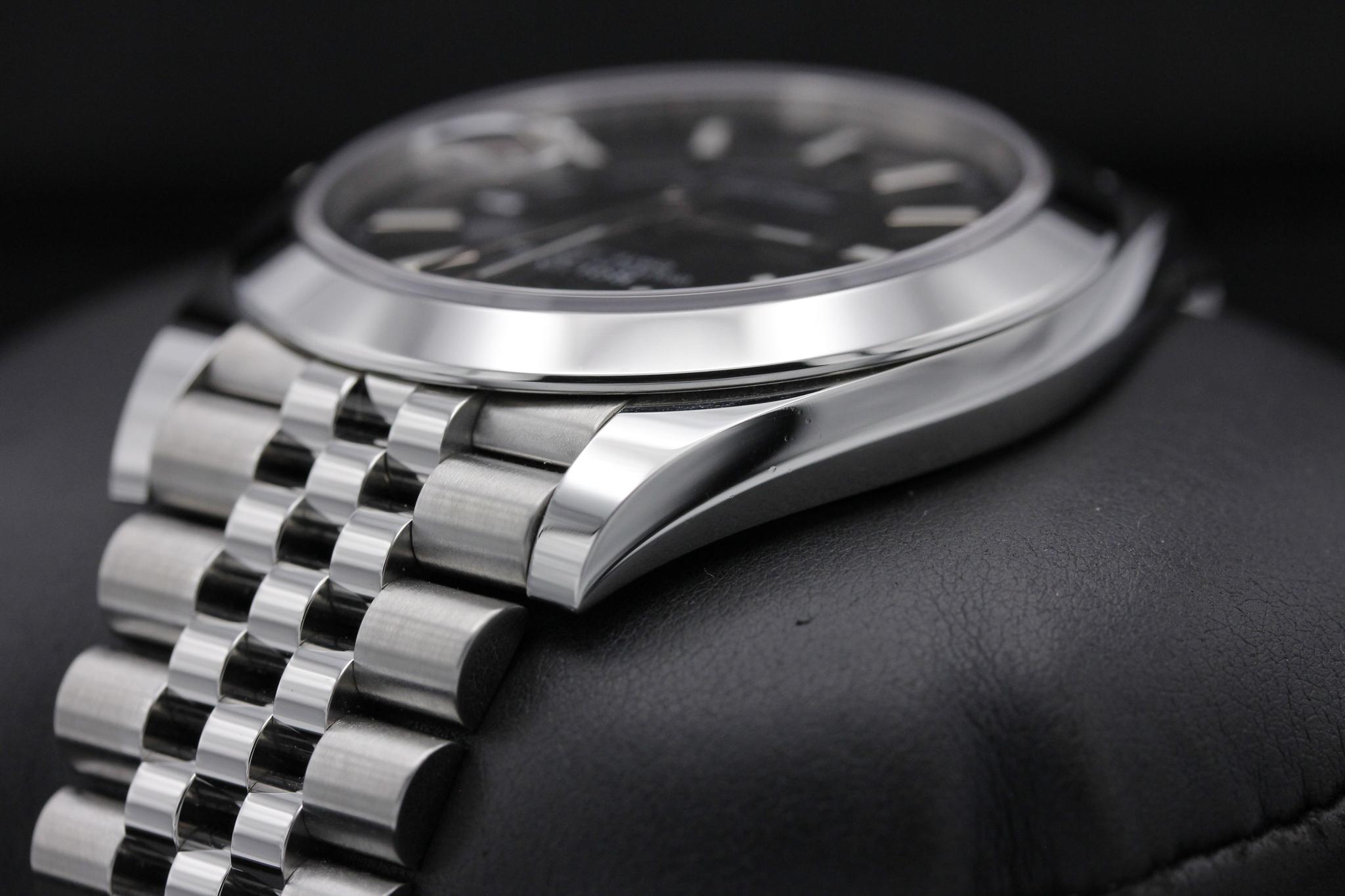 Watch Image 5
