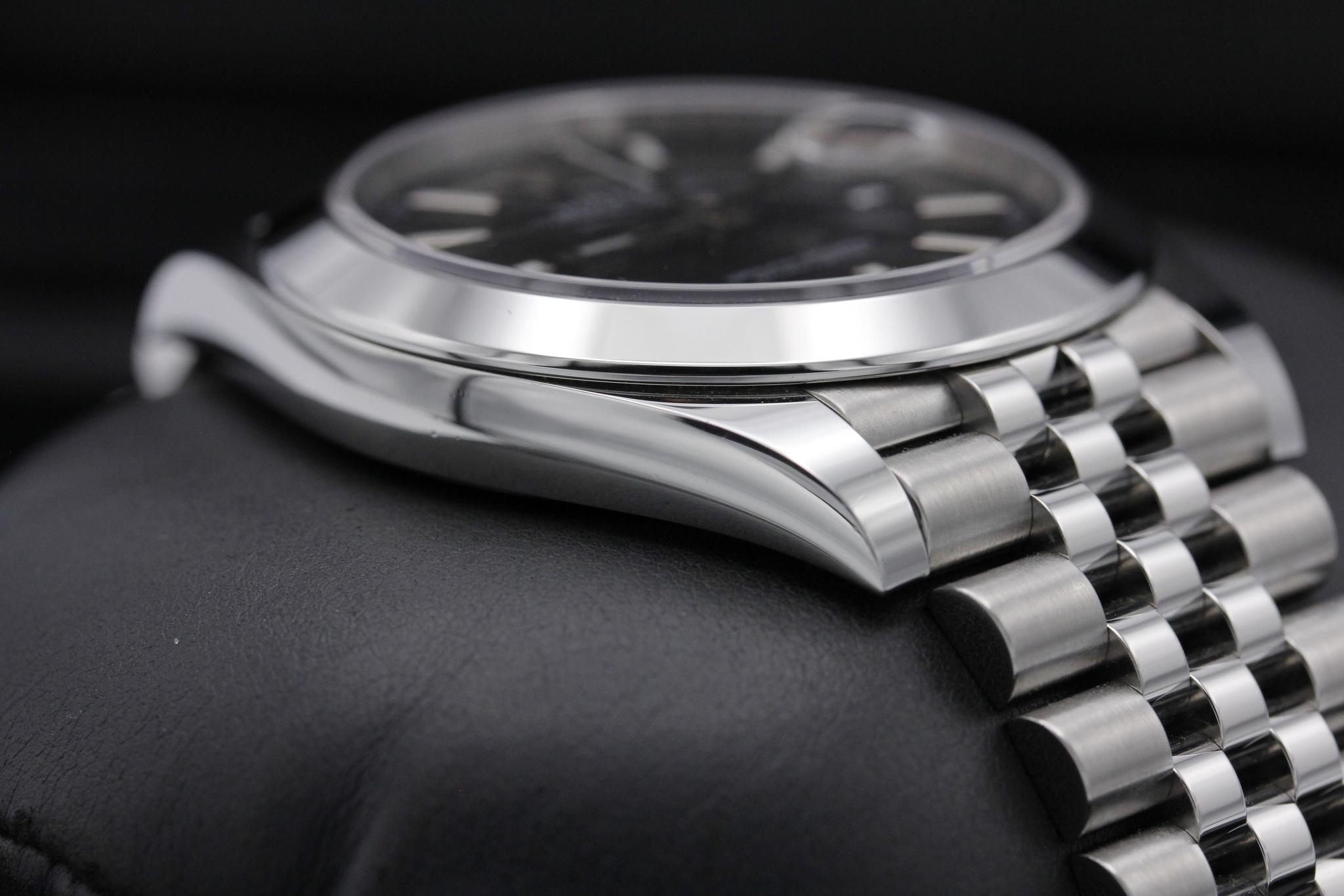 Watch Image 6