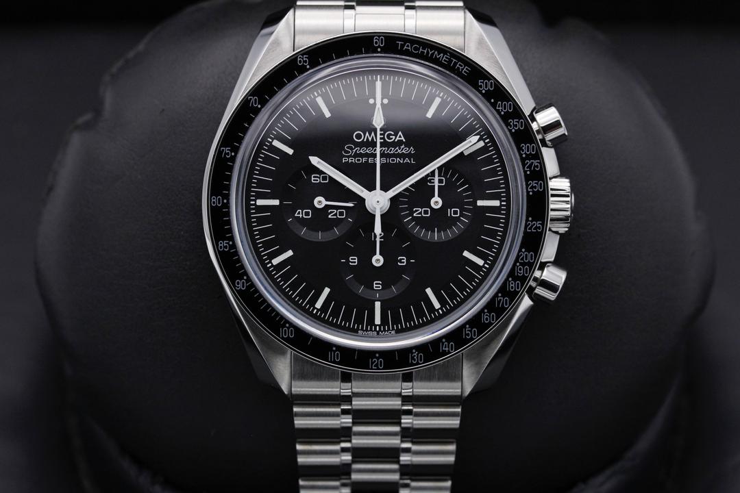 Omega Speedmaster Moonwatch Chronograph 310.30.42.50.01.002